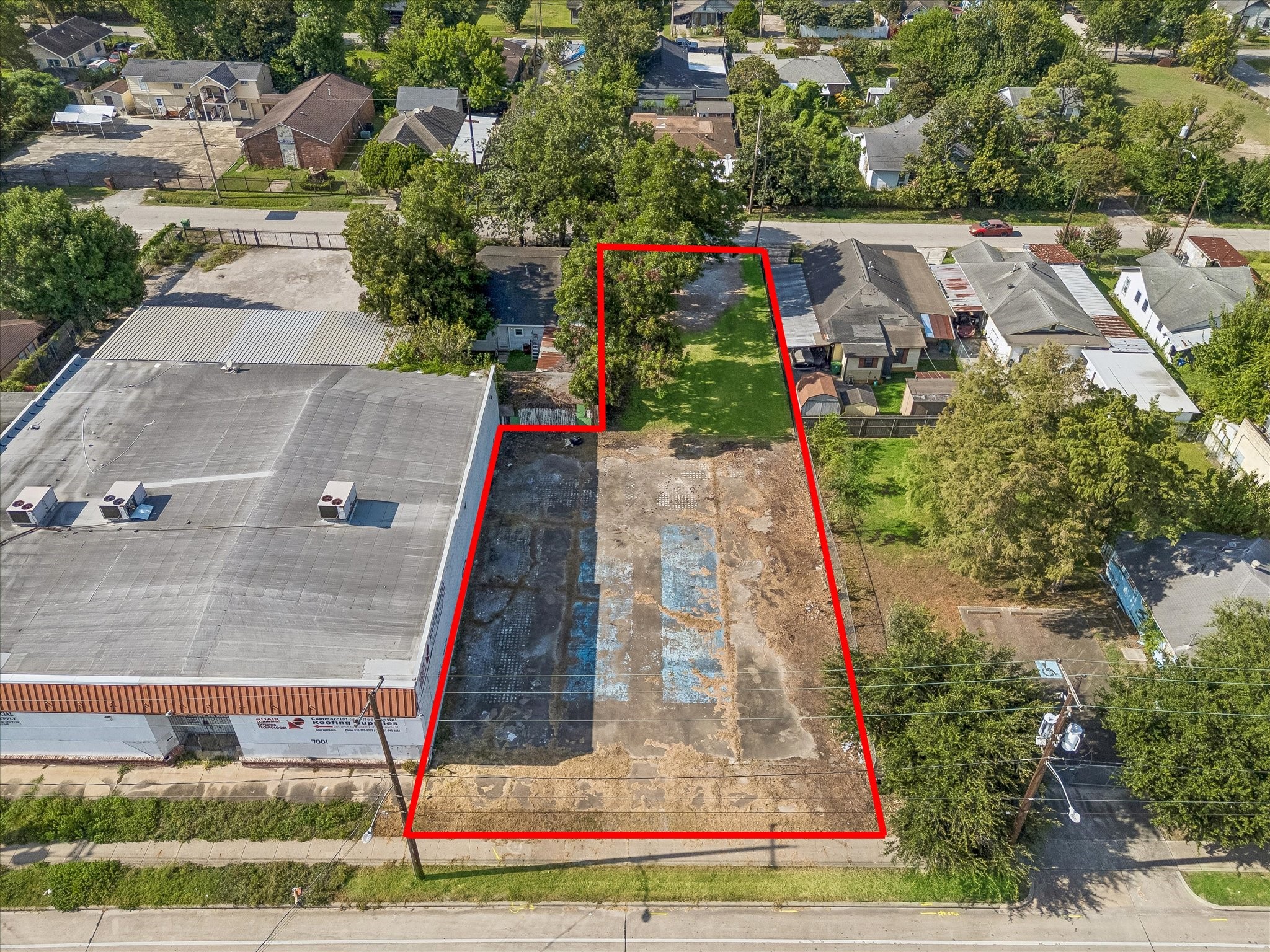 7003 Lyons Avenue Property Photo 2