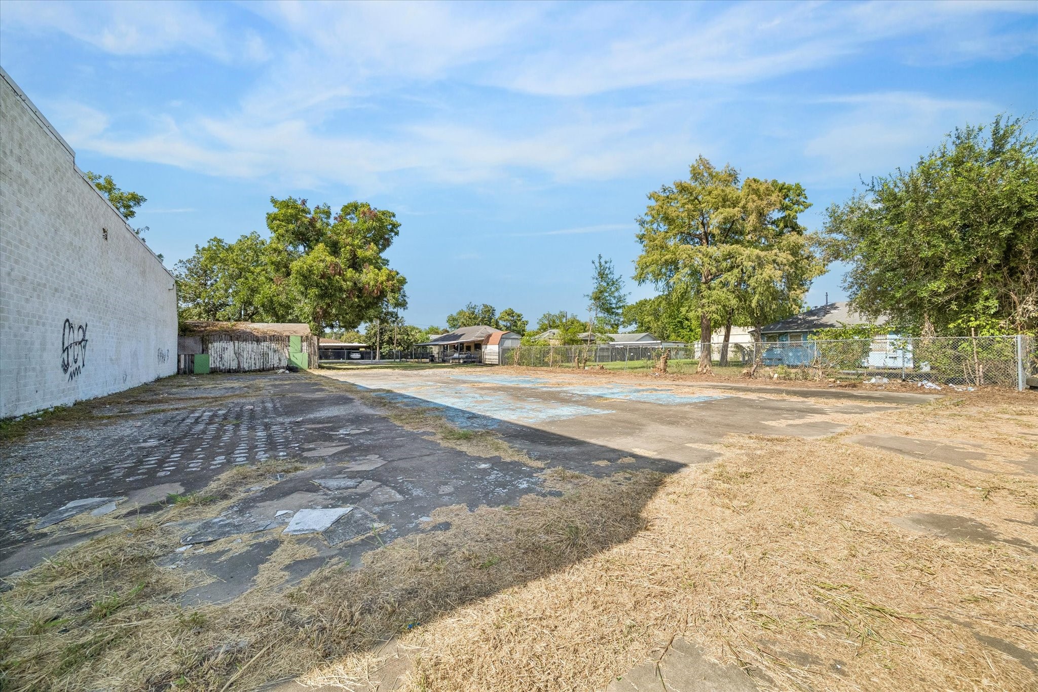 7003 Lyons Avenue Property Photo 6