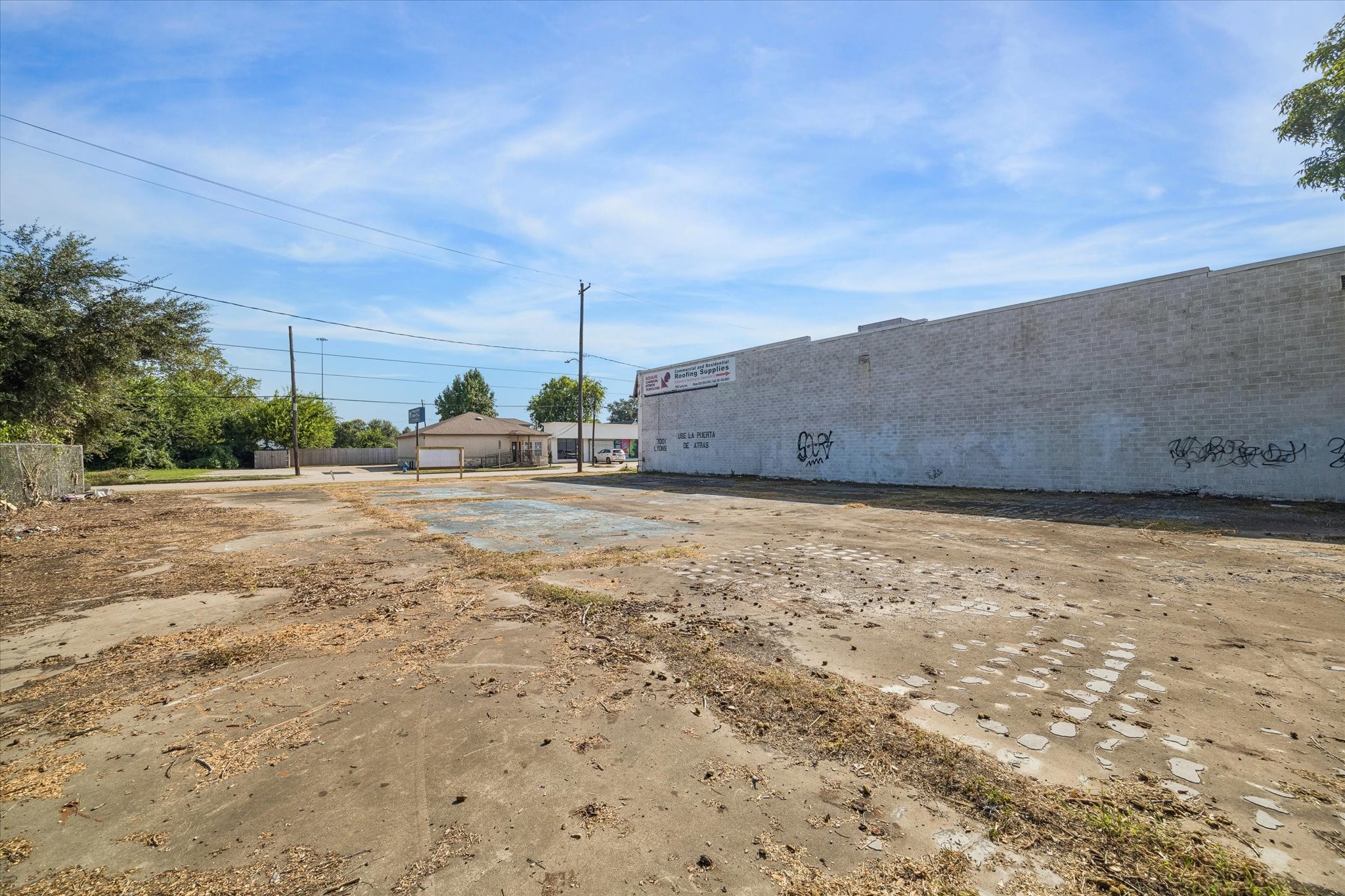 7003 Lyons Avenue Property Photo 7