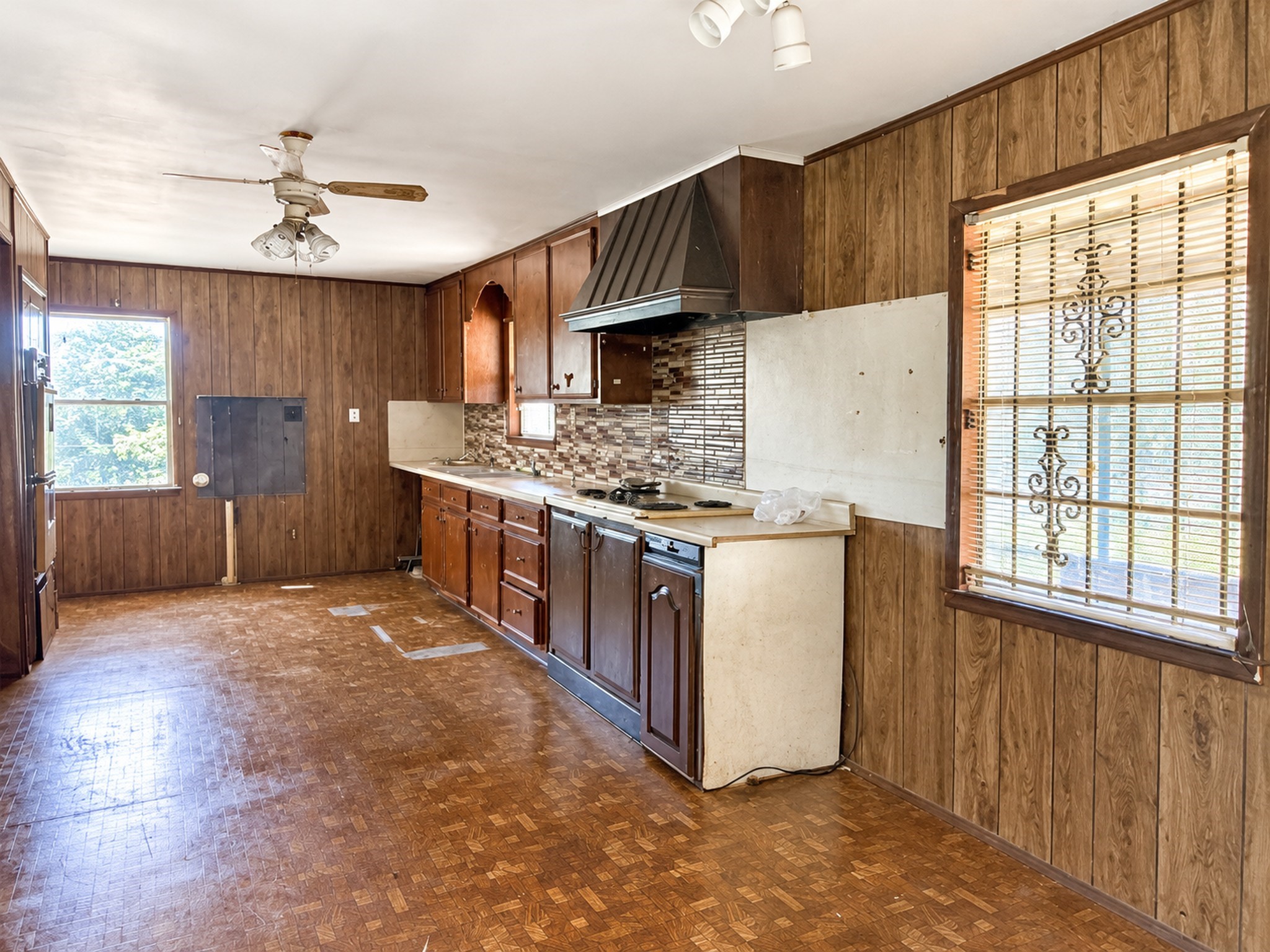 21173 Shakey Hollow Property Photo 4