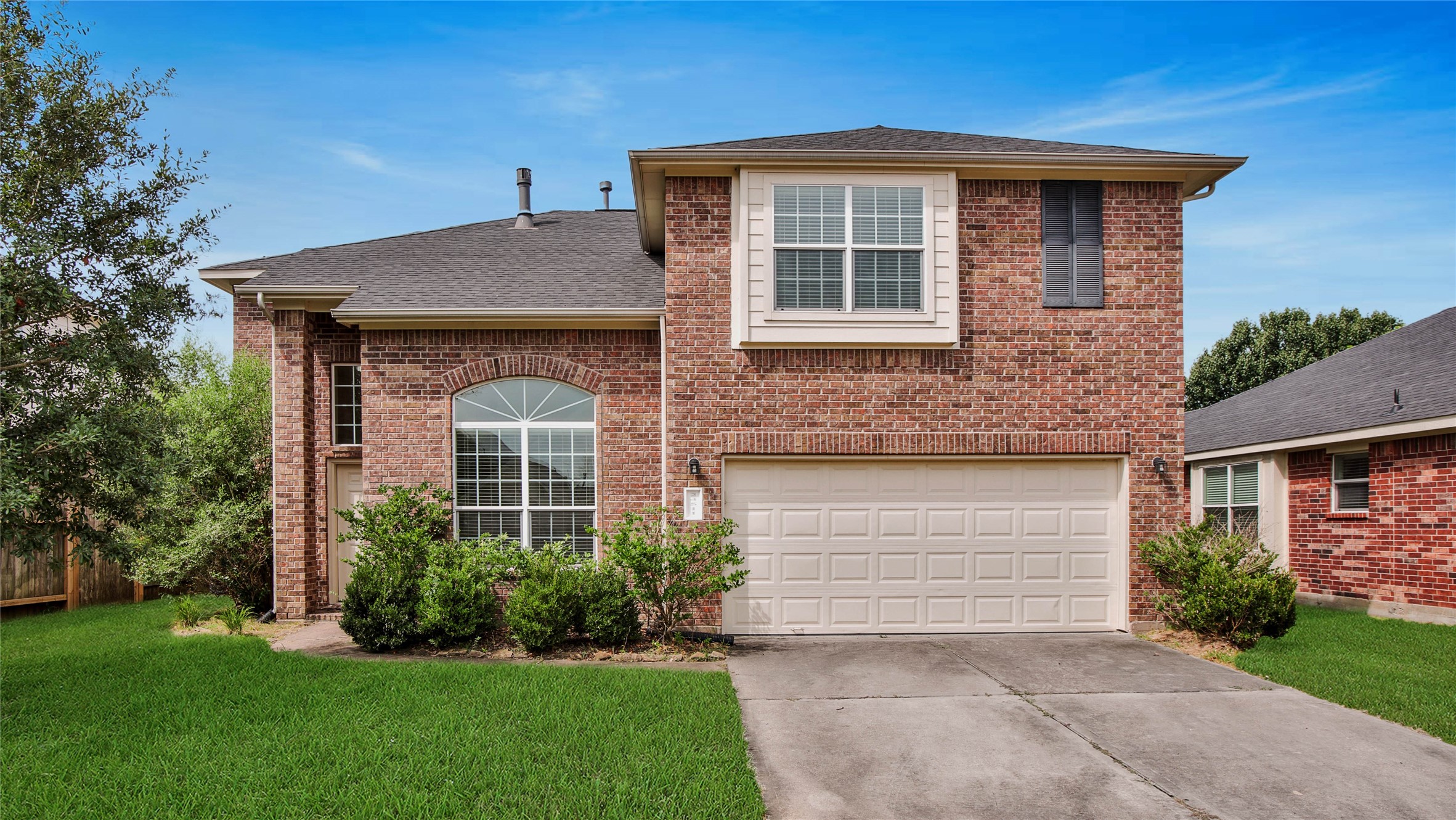 24511 Eagle Haven Drive Property Photo 1