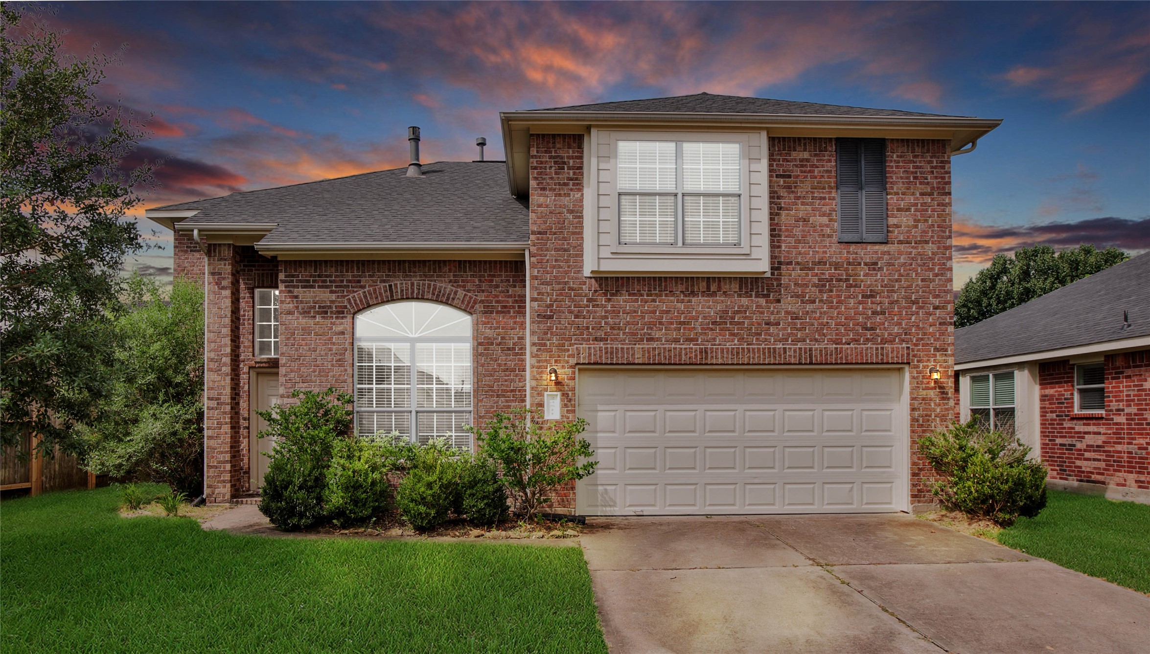 24511 Eagle Haven Drive Property Photo 2