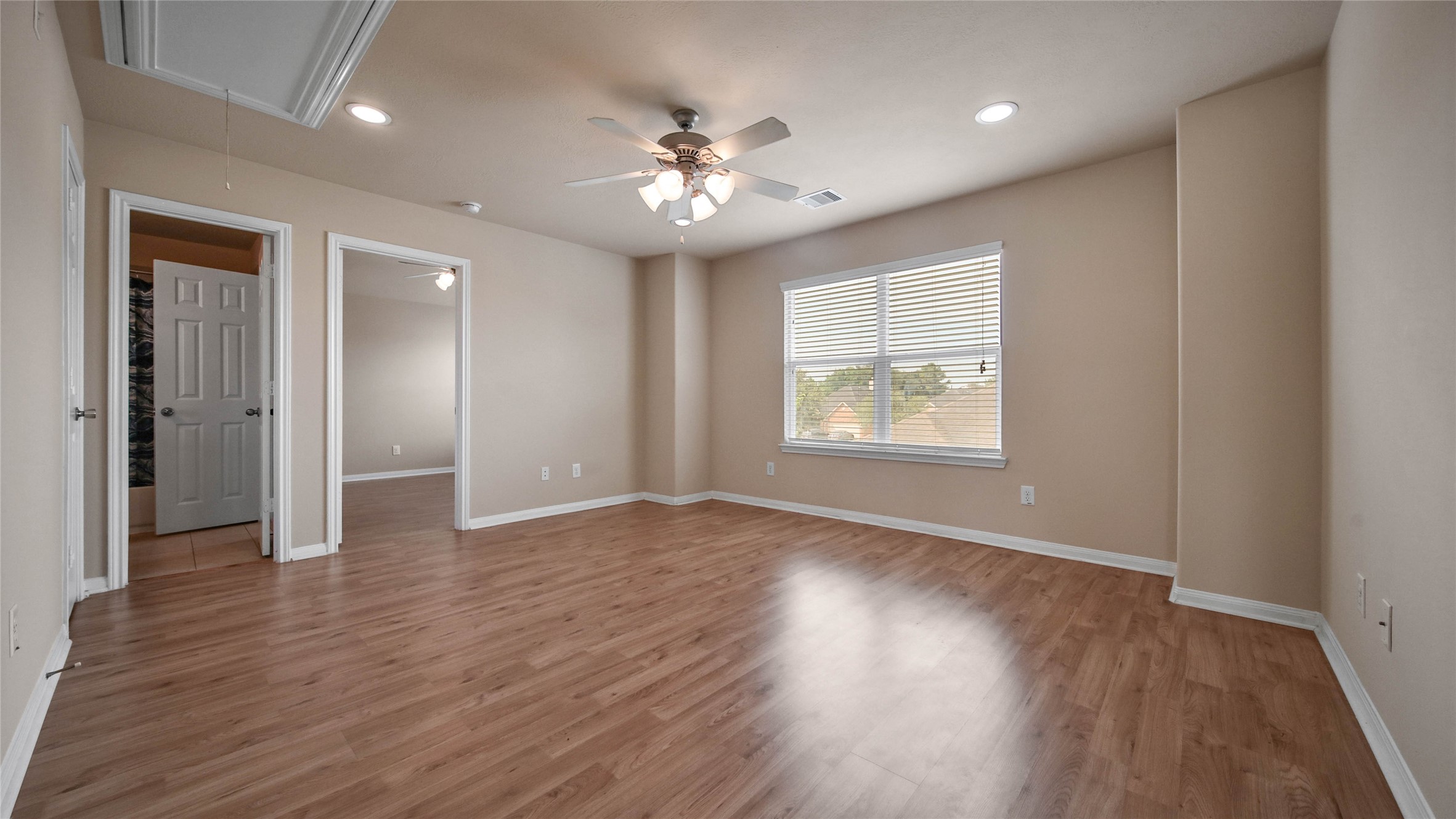 24511 Eagle Haven Drive Property Photo 11