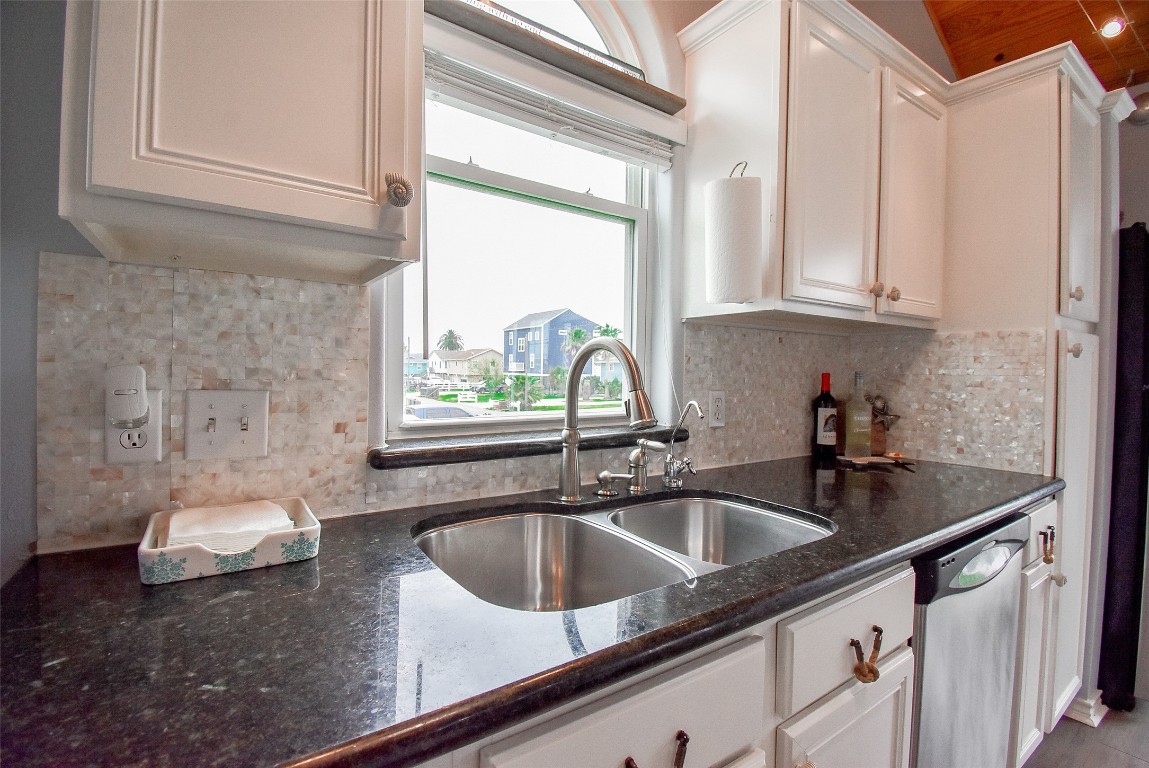 16630 Bermuda Way Property Photo 22