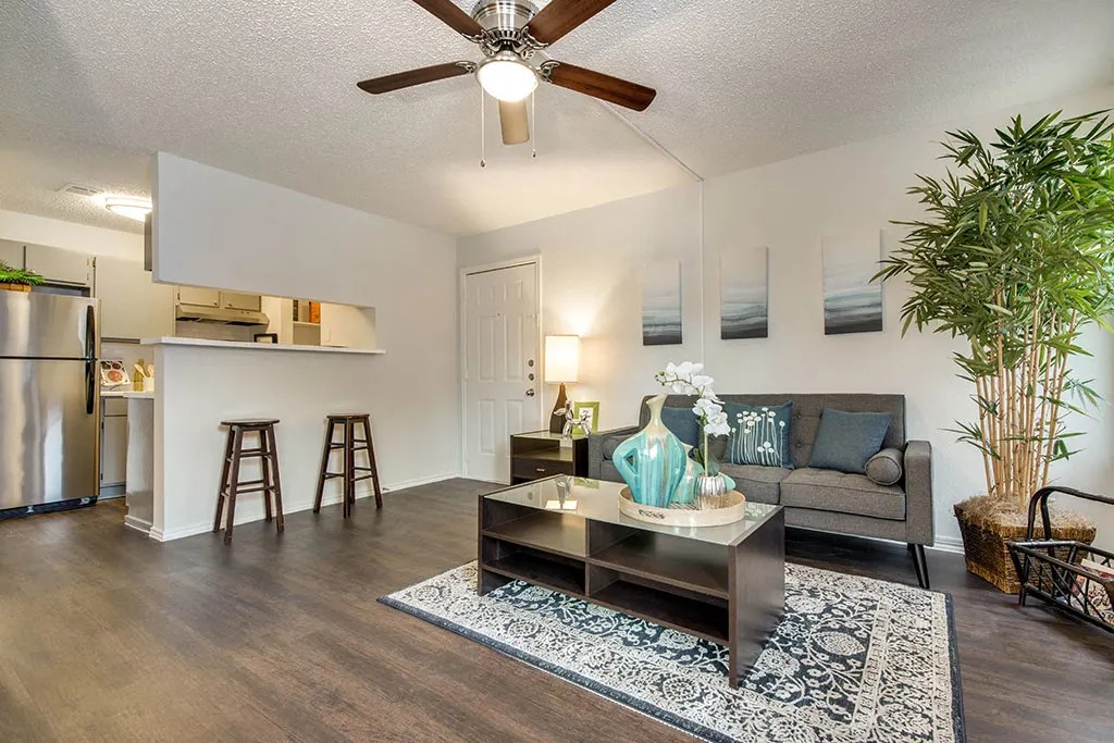 7610 Cameron Rd 380 Property Photo 1