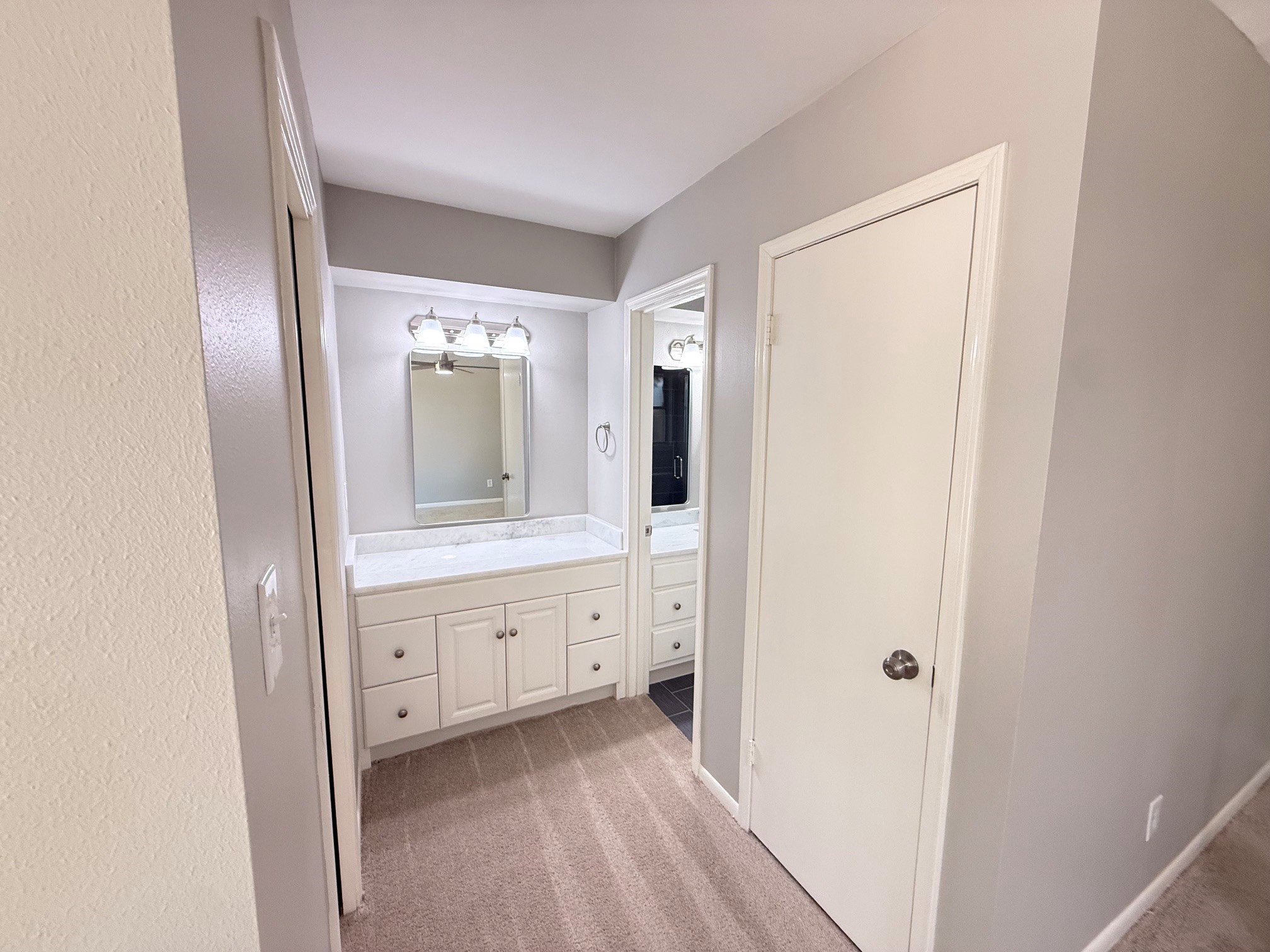 9814 Foxrun Court Property Photo 18
