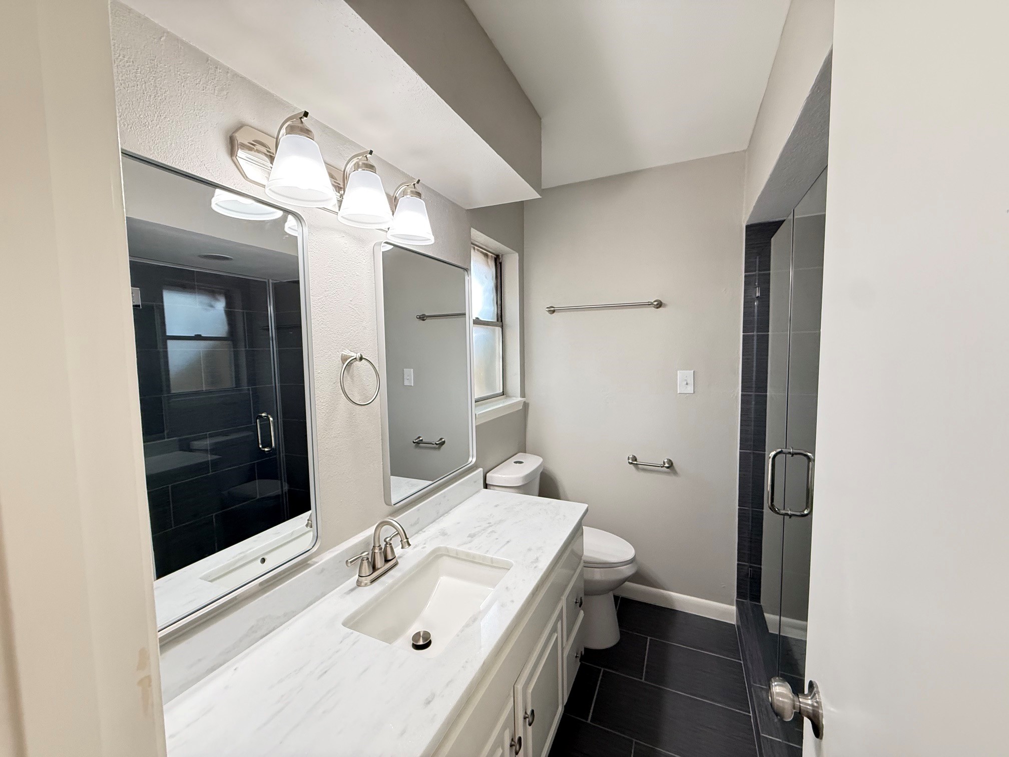 9814 Foxrun Court Property Photo 19