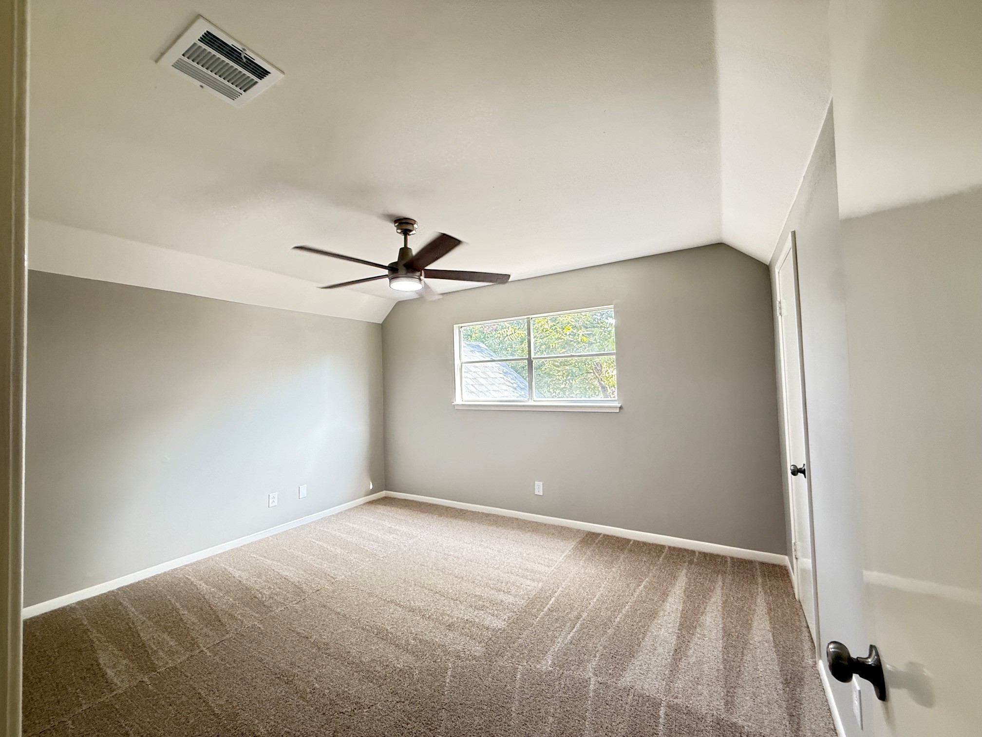 9814 Foxrun Court Property Photo 26