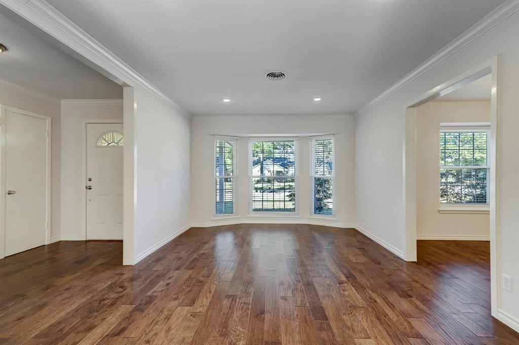 10403 Raritan Drive Property Photo 2