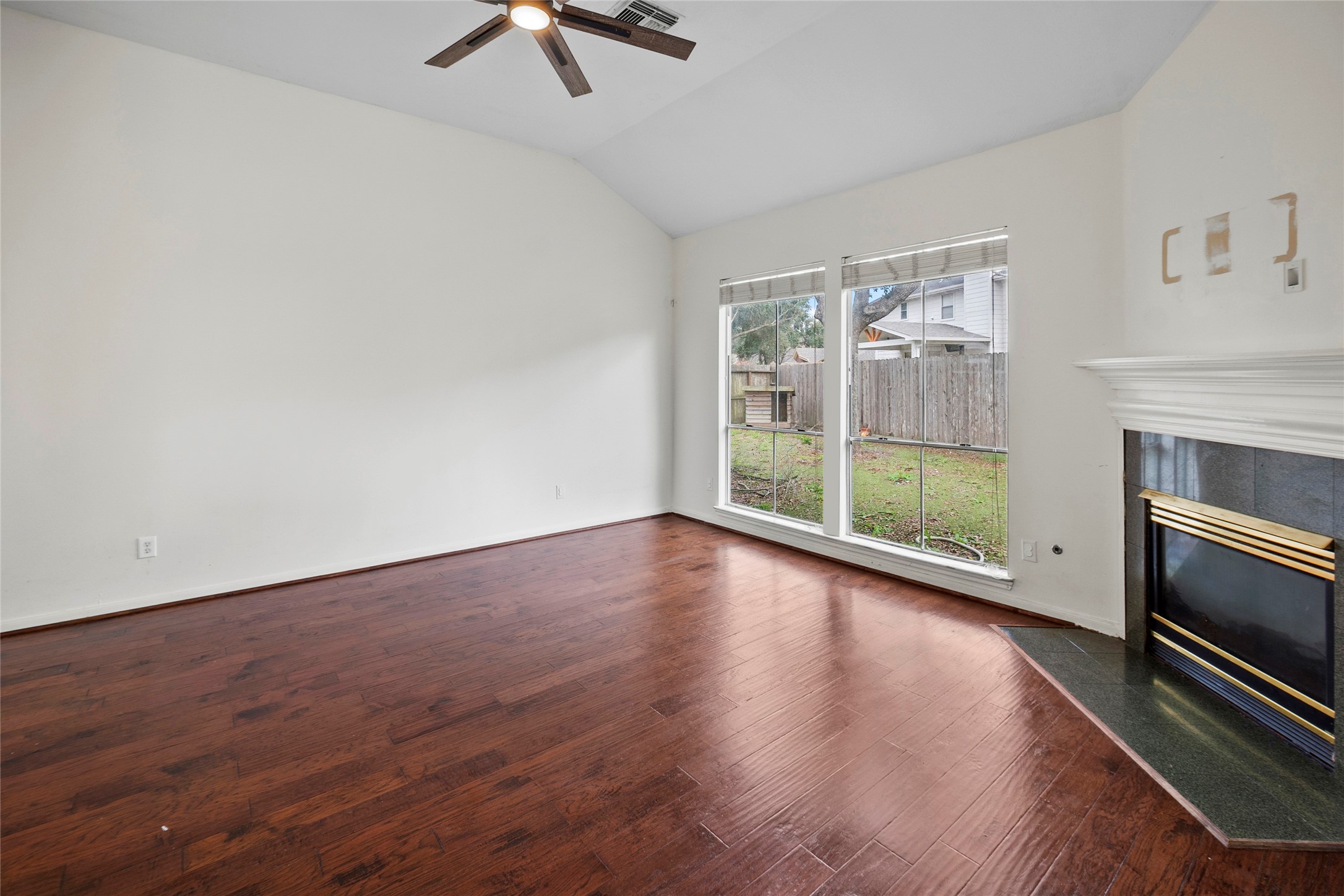 7235 Bethany Bay Drive Property Photo 5