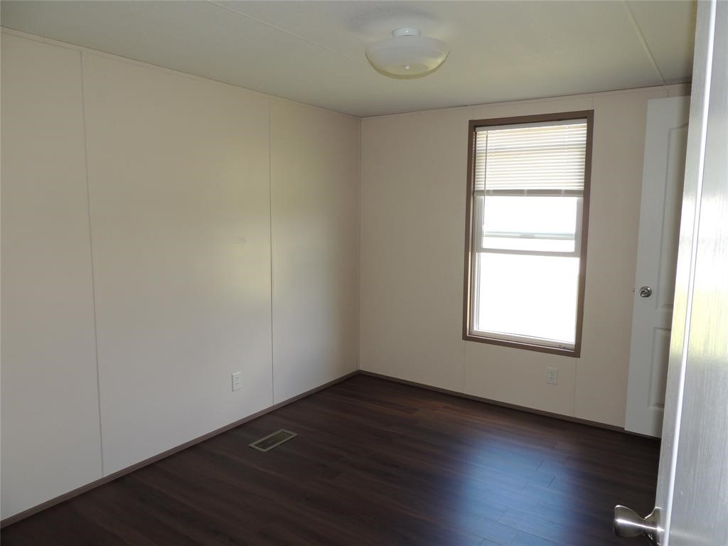 135 Geerts Street Property Photo 9