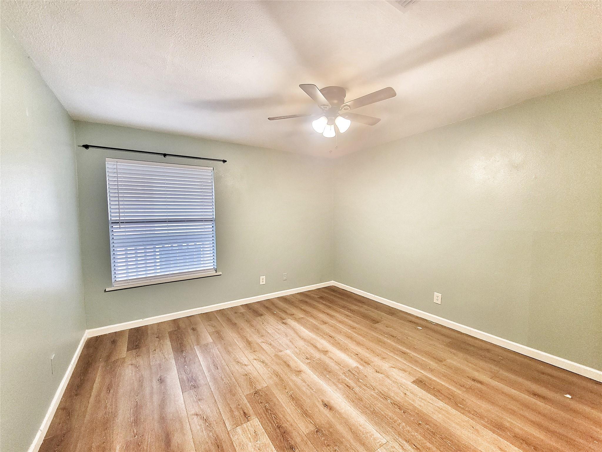 2501 Gulf Freeway 271b Property Photo 6