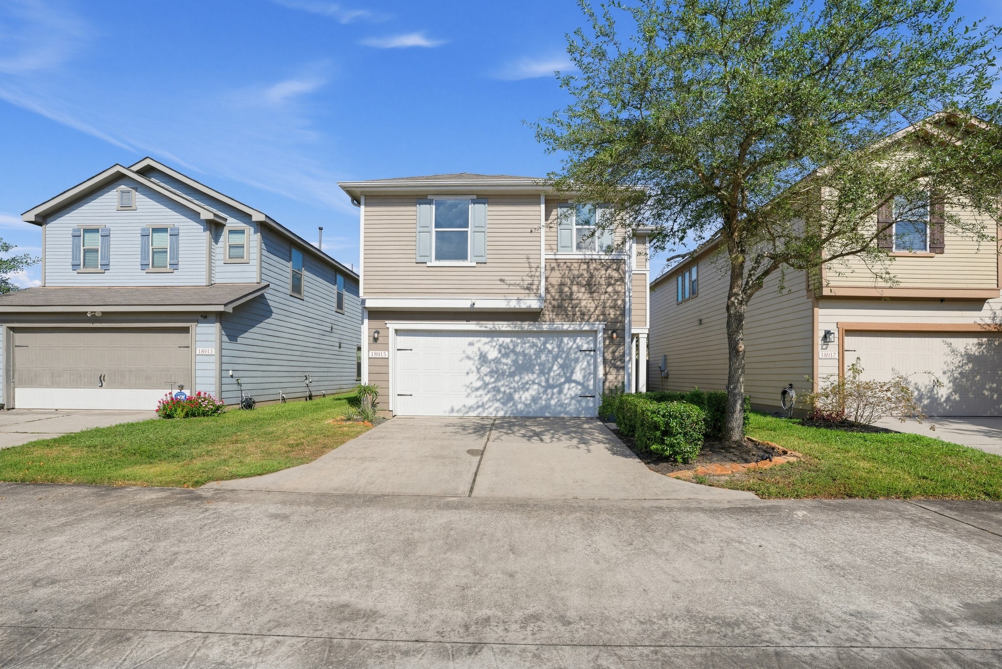 18915 Range Haven Court Property Photo 2
