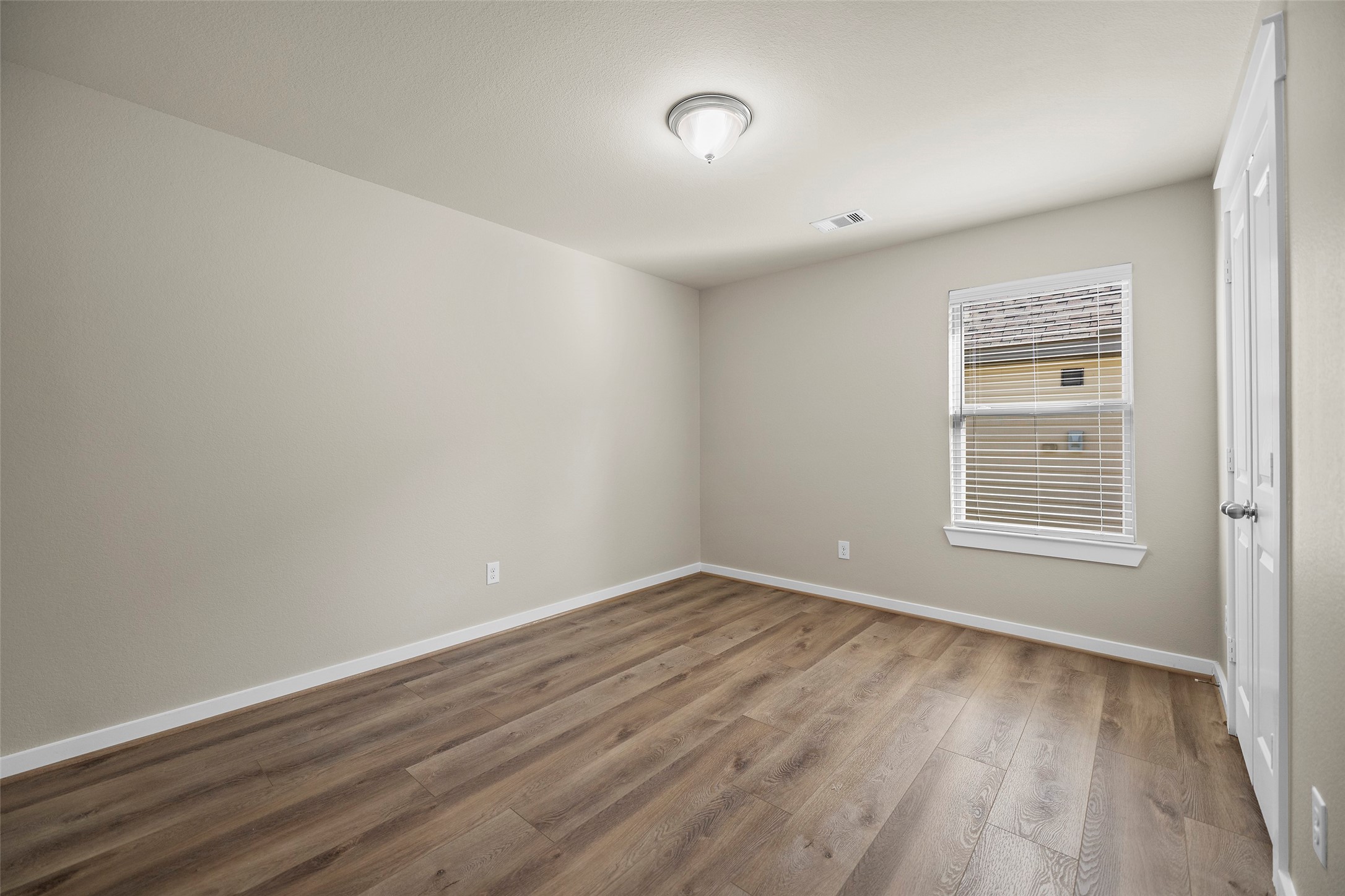 40315 S Hill Pass Property Photo 7
