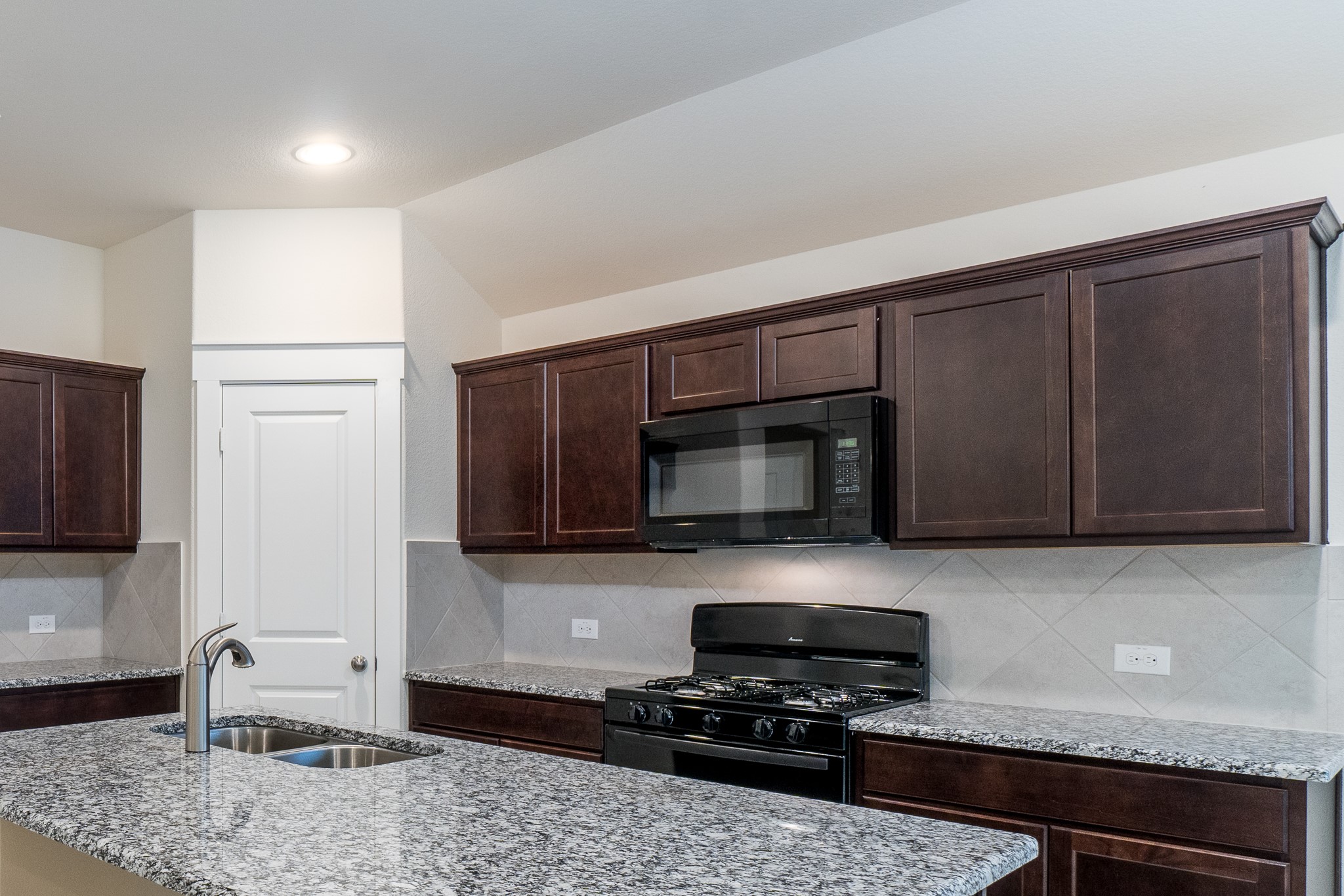 40315 S Hill Pass Property Photo 10