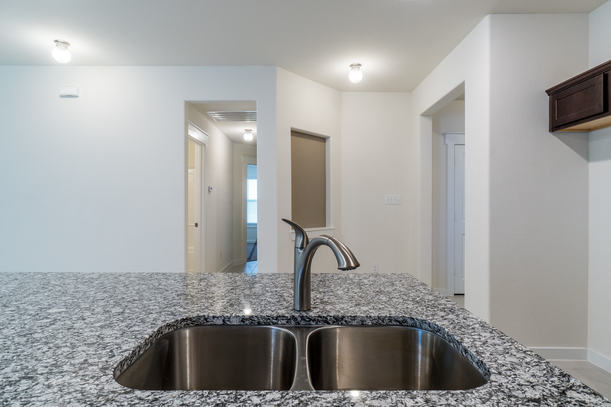 40315 S Hill Pass Property Photo 11