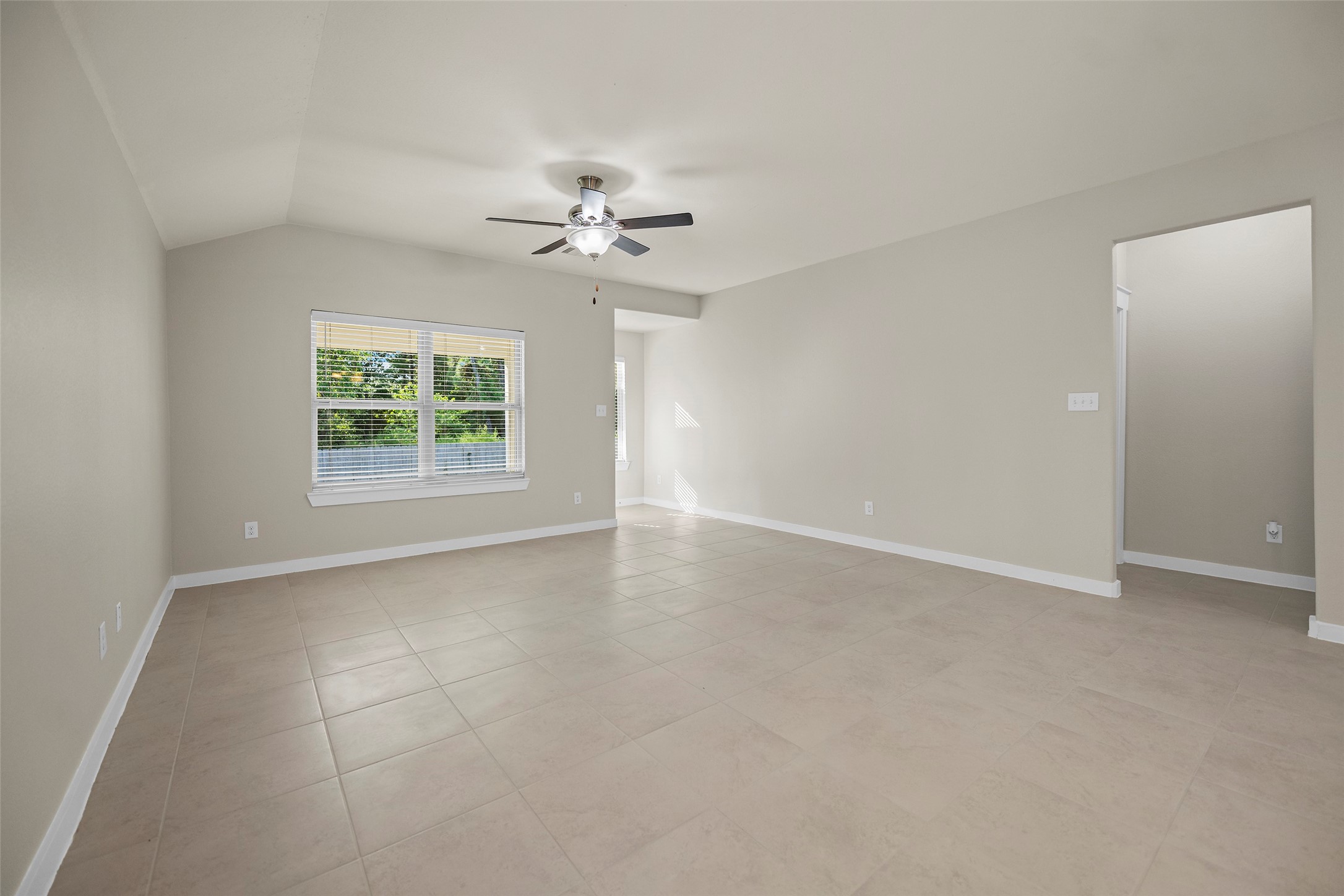 40315 S Hill Pass Property Photo 18