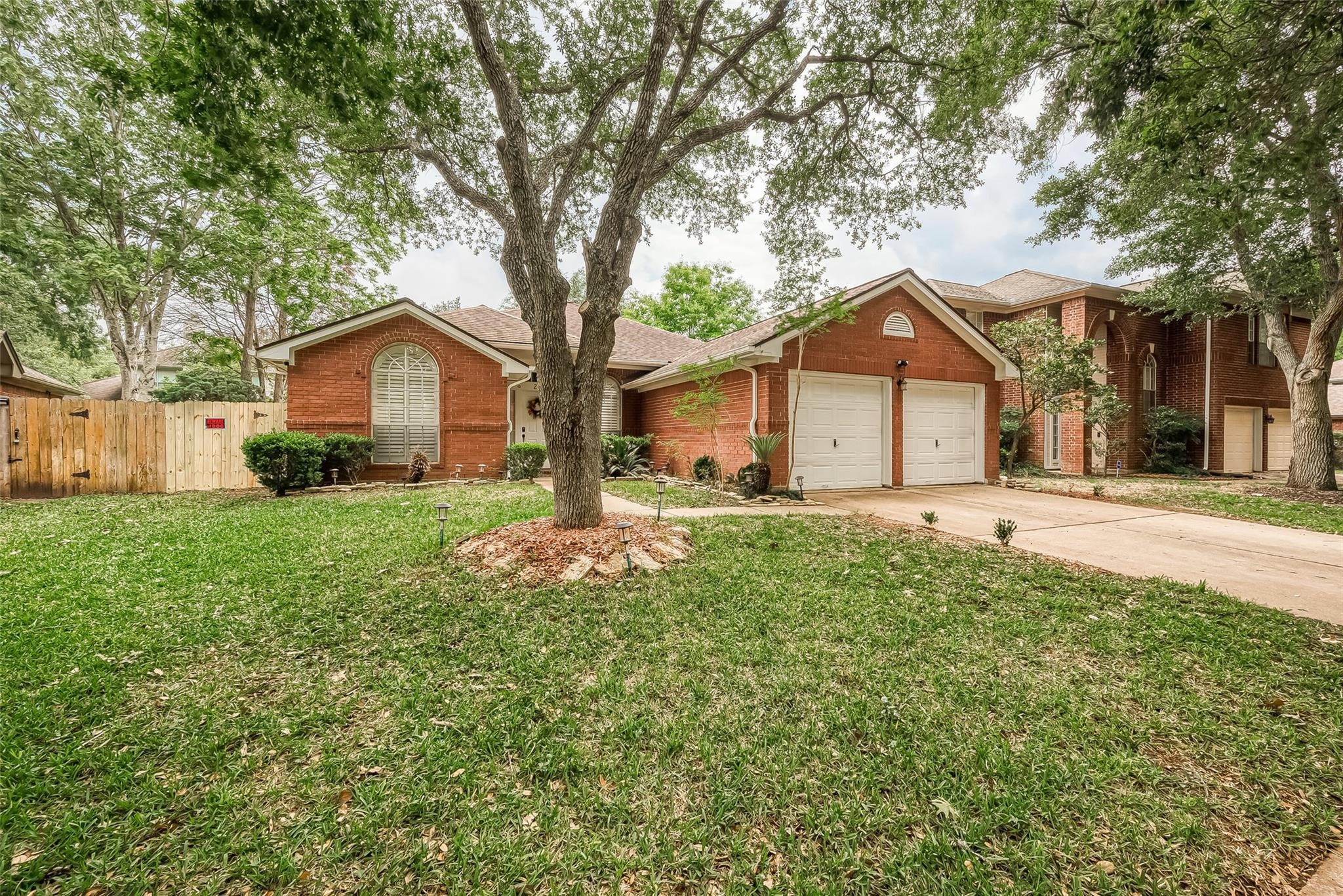 207 Rolling Plains Drive Property Photo 3