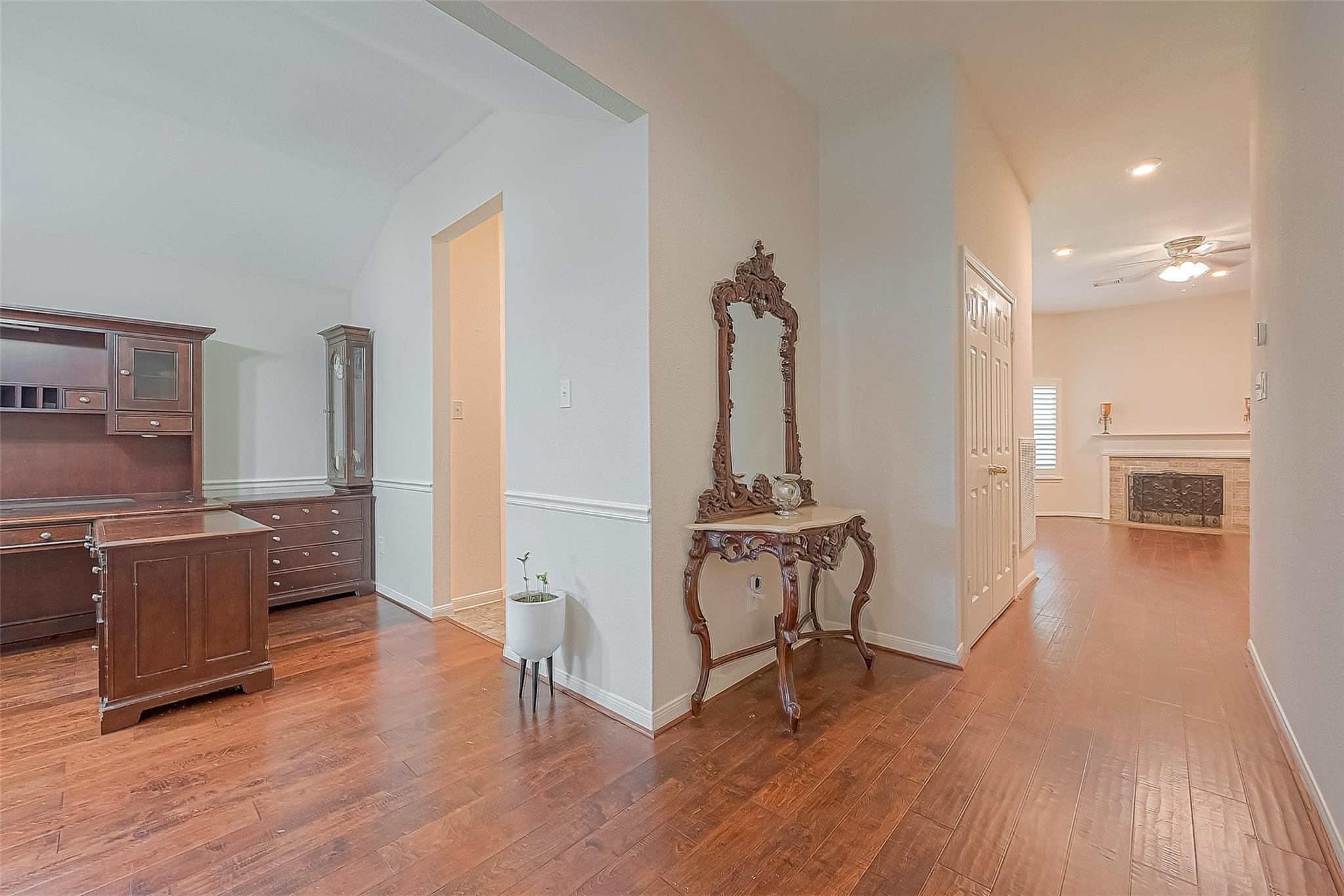 207 Rolling Plains Drive Property Photo 8