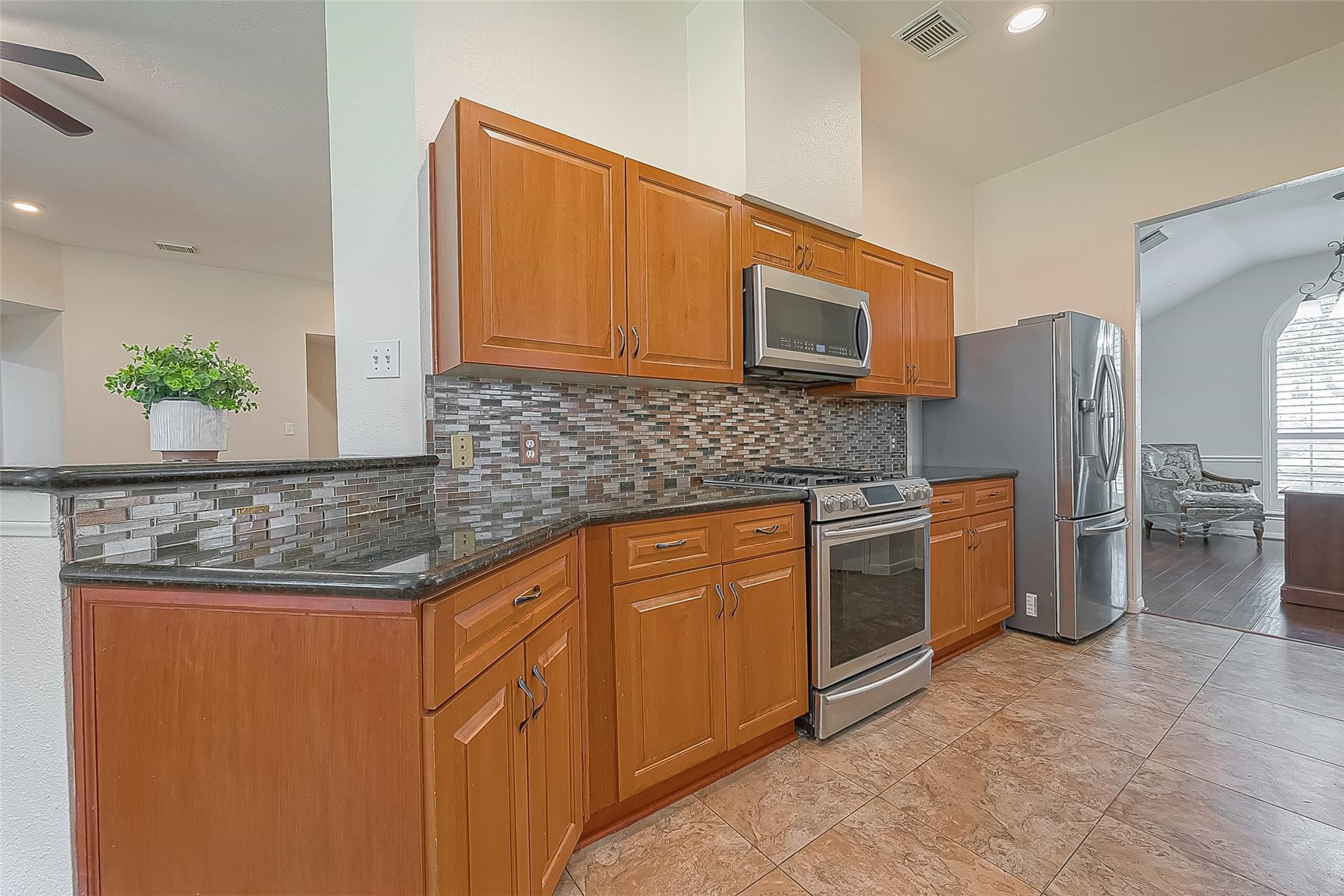 207 Rolling Plains Drive Property Photo 14