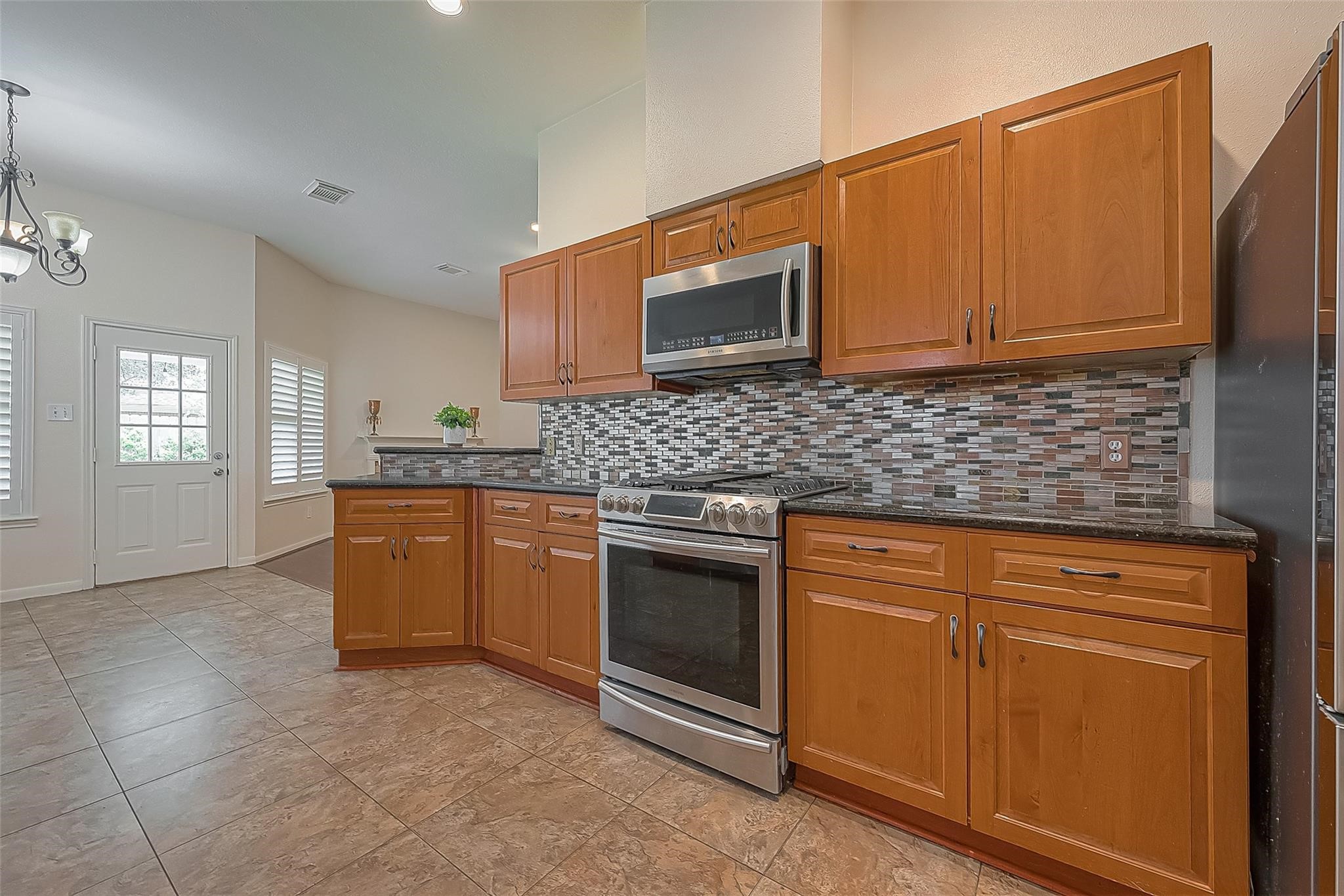 207 Rolling Plains Drive Property Photo 20