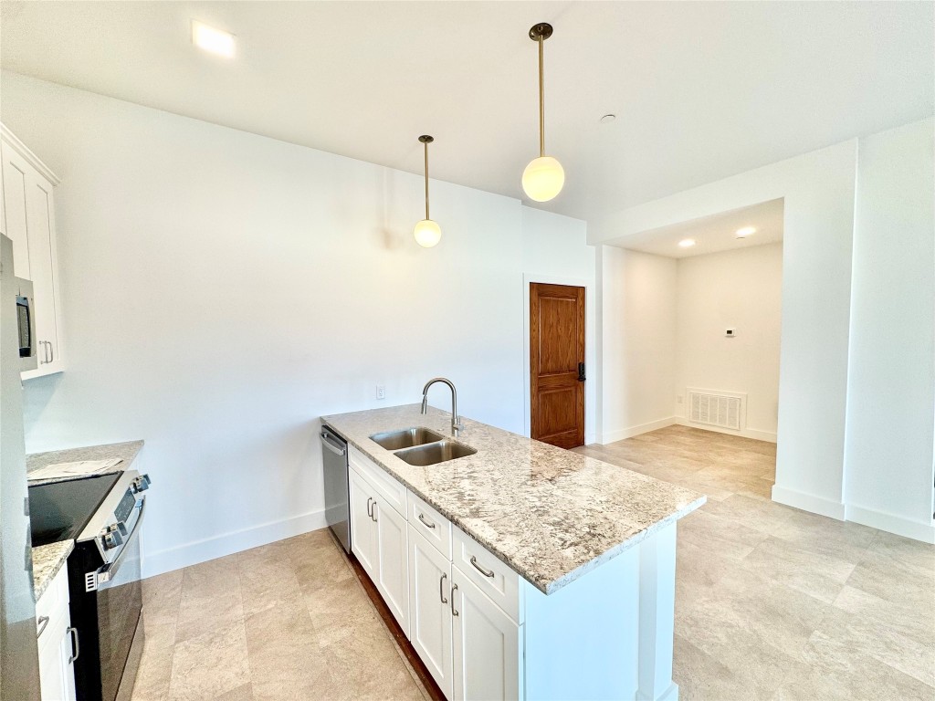 2102 Mechanic Street 304 Property Photo 2