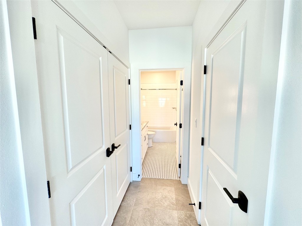 2102 Mechanic Street 304 Property Photo 6