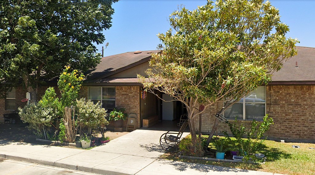1715 2nd Property Photo 6