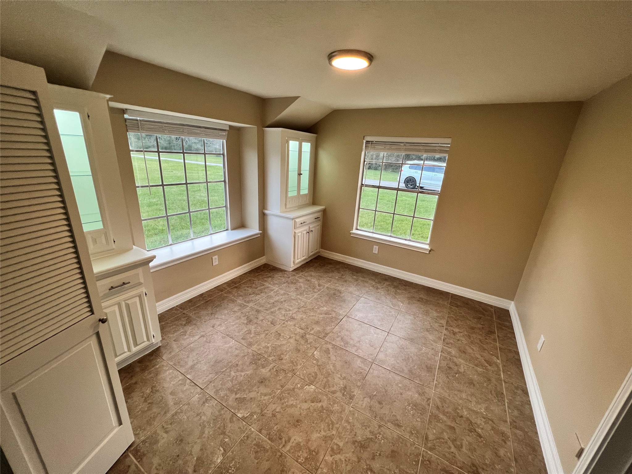 18240 Fenske Road Property Photo 6