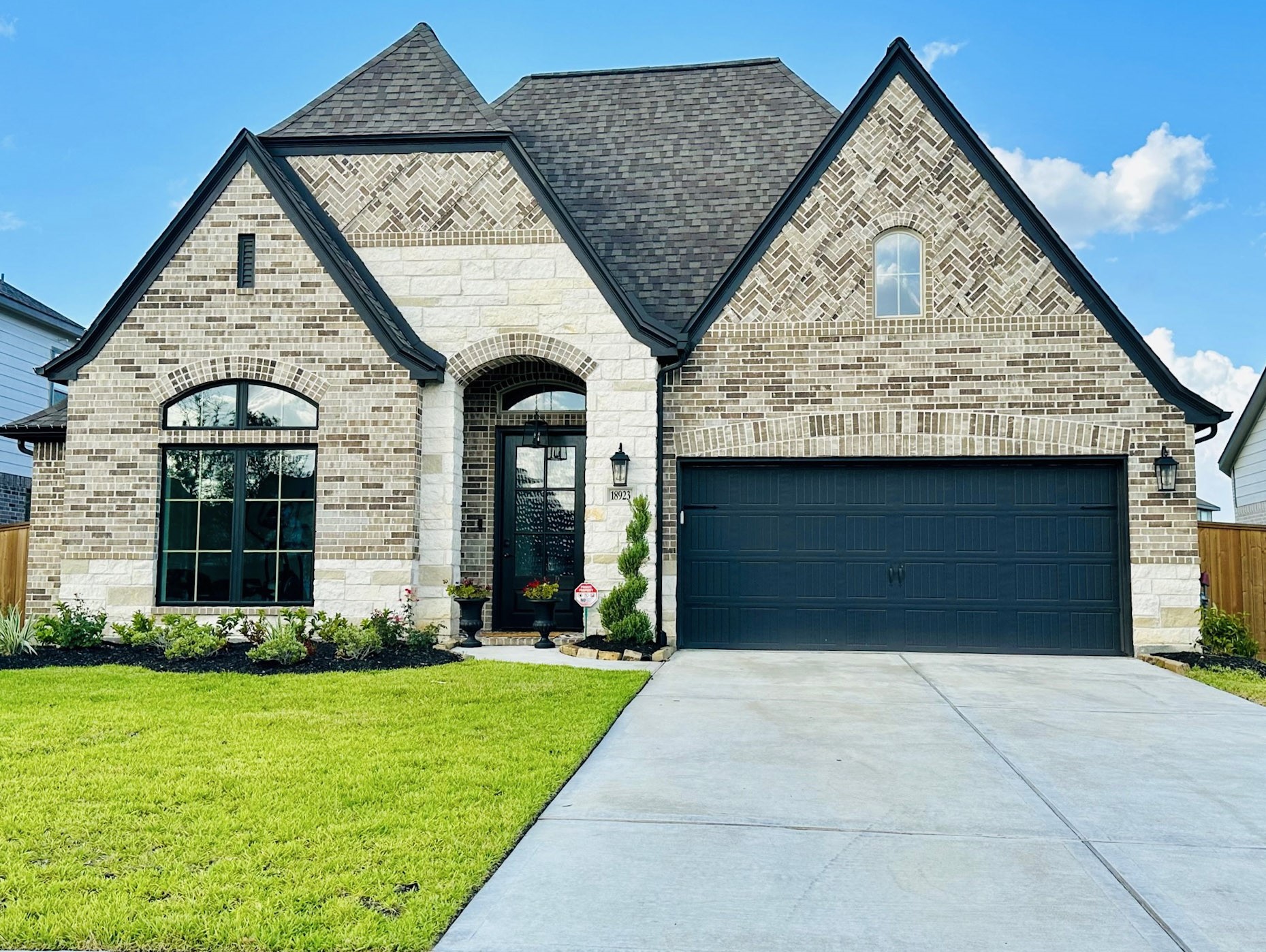 18923 Toscana Lane Property Photo