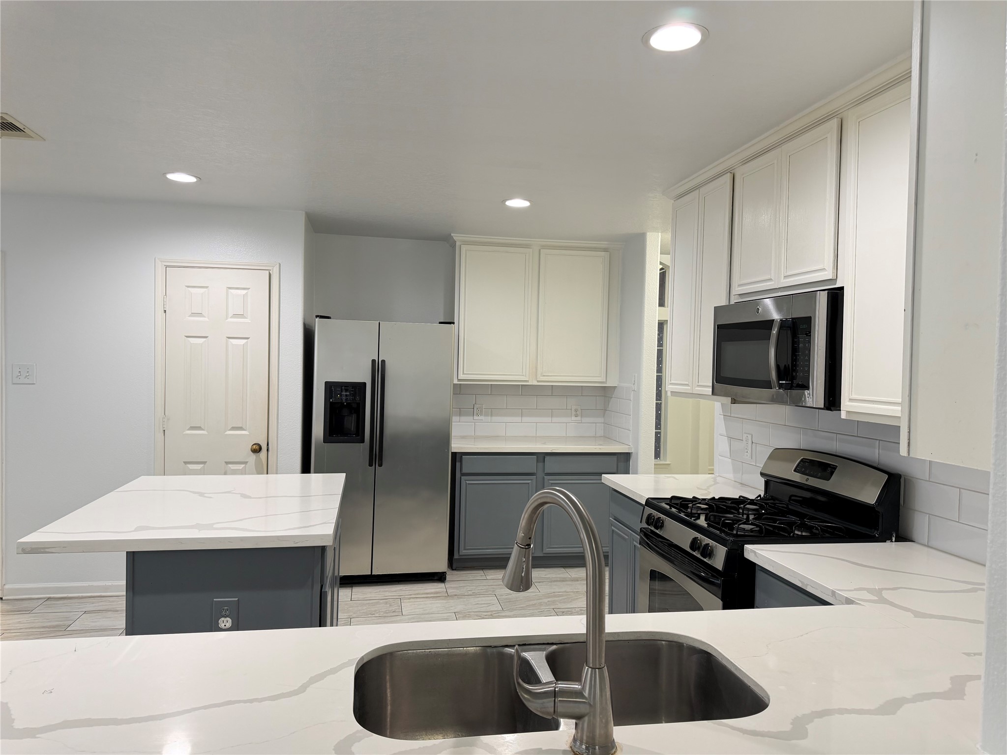 25246 Spring Iris Lane Property Photo 9