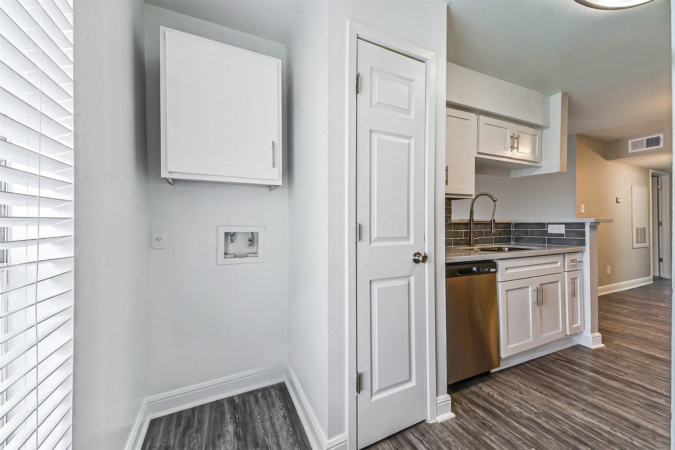 1111 W Main Street 2801 Property Photo 17