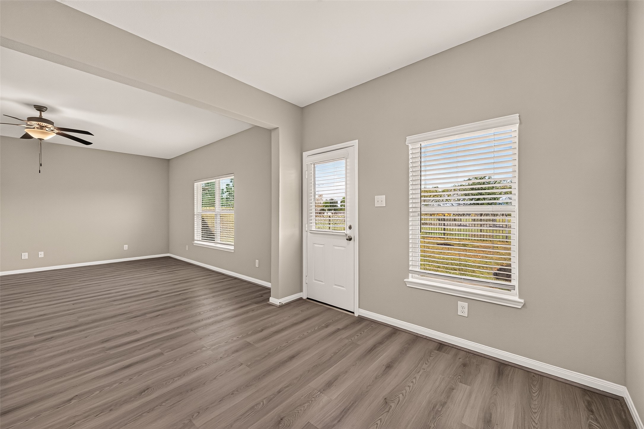 1013 Western Rose Drive Property Photo 11