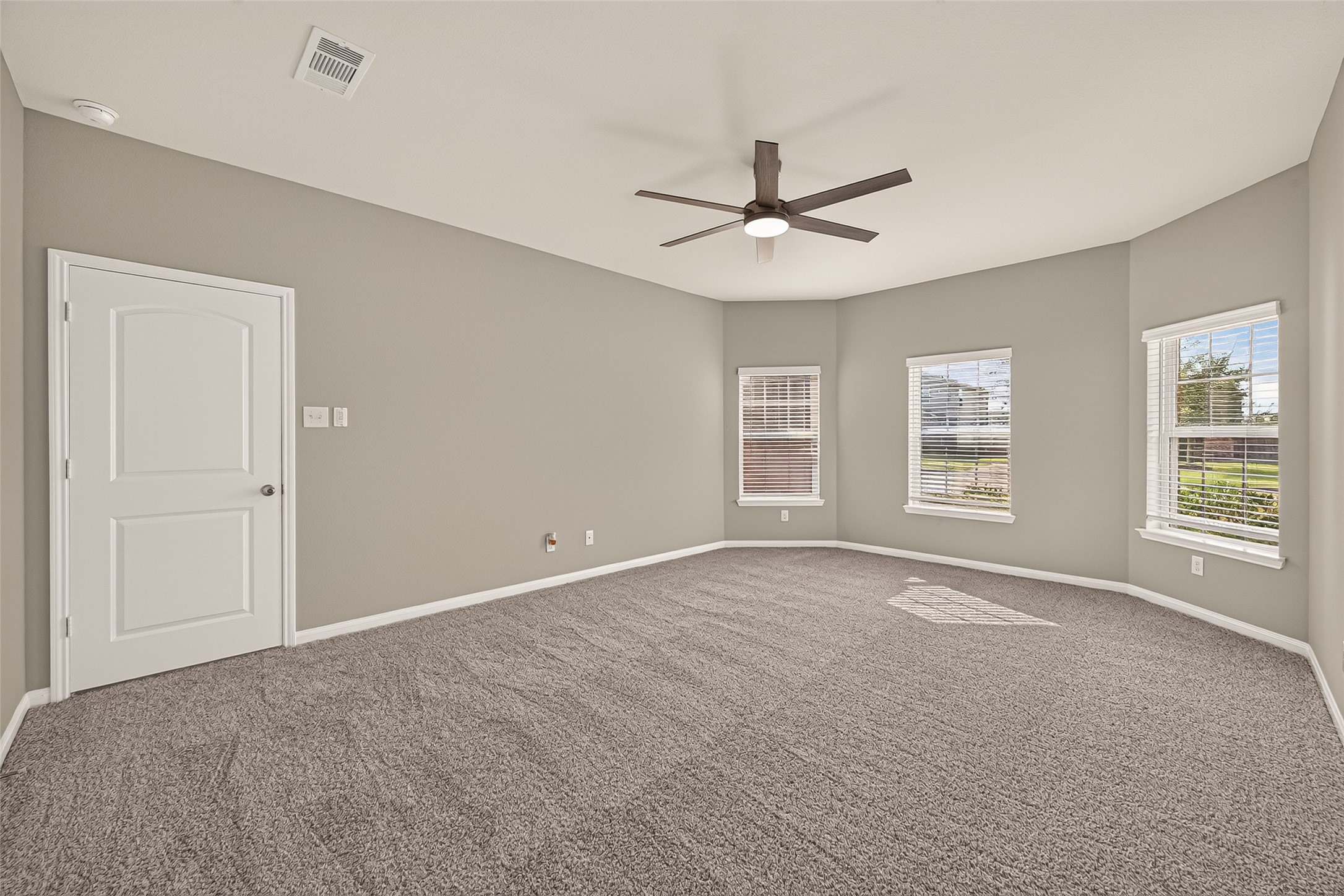 1013 Western Rose Drive Property Photo 14