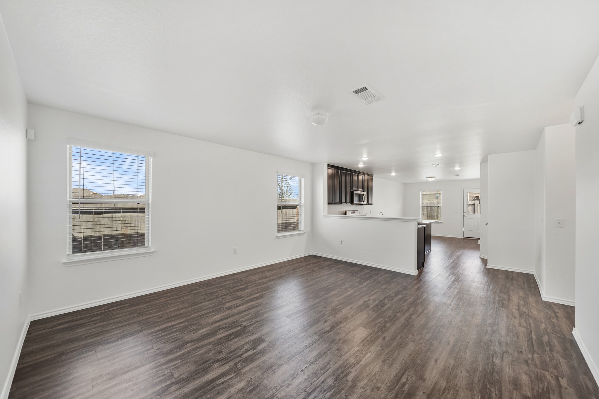 2611 Lapwing Drive Property Photo 3