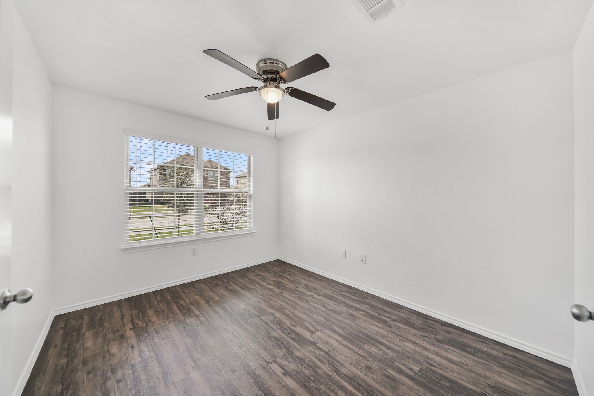2611 Lapwing Drive Property Photo 4