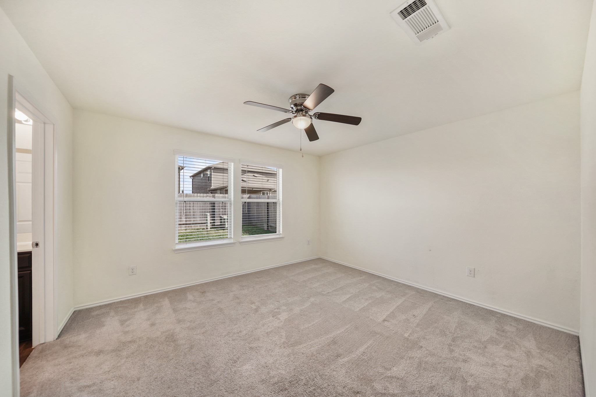 2611 Lapwing Drive Property Photo 5