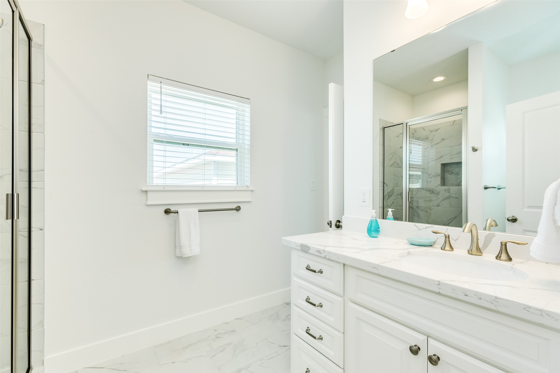 109 D Santar Loop Property Photo 30