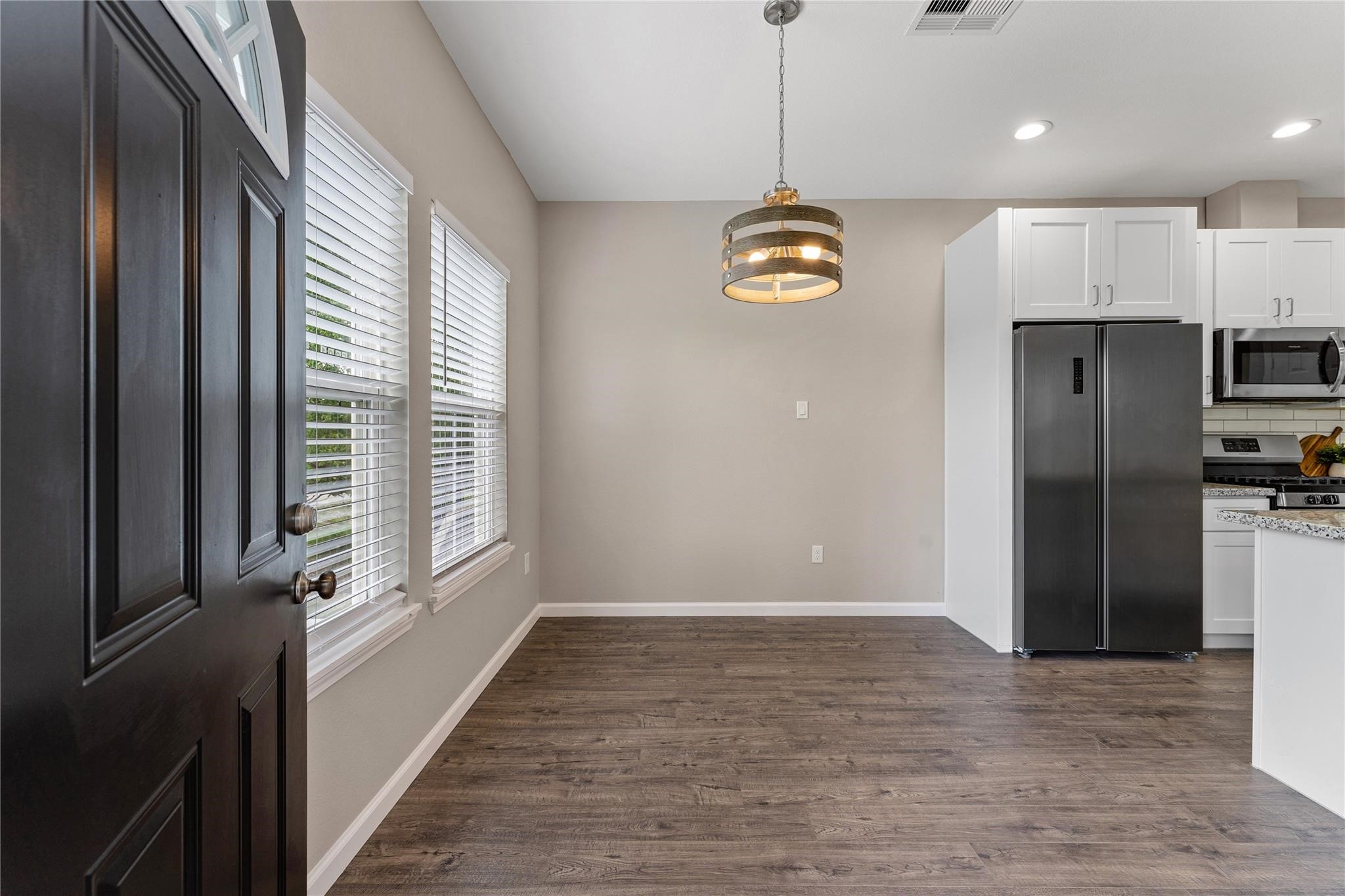 5307 Groveton Street B Property Photo 4