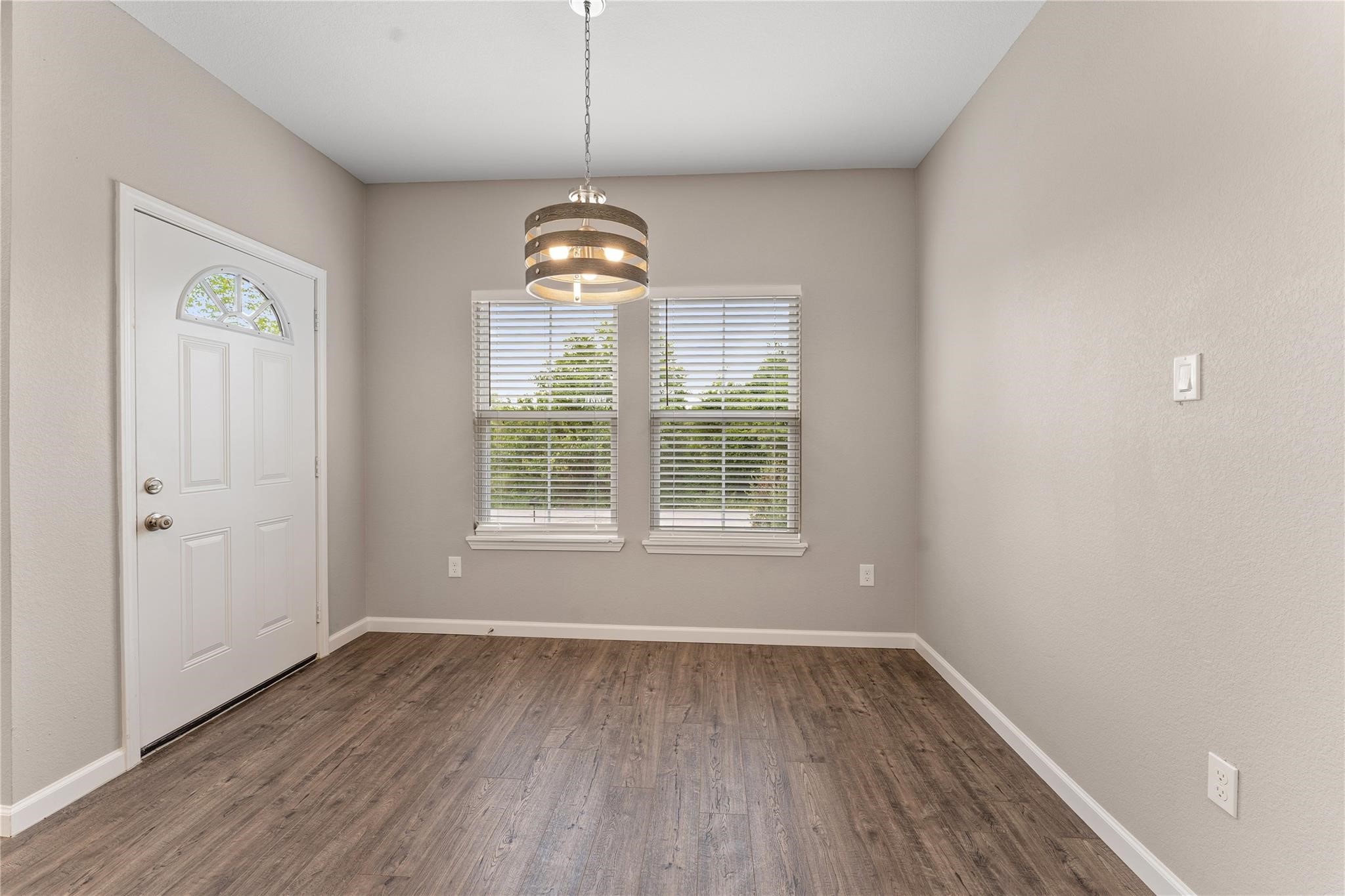 5307 Groveton Street B Property Photo 9
