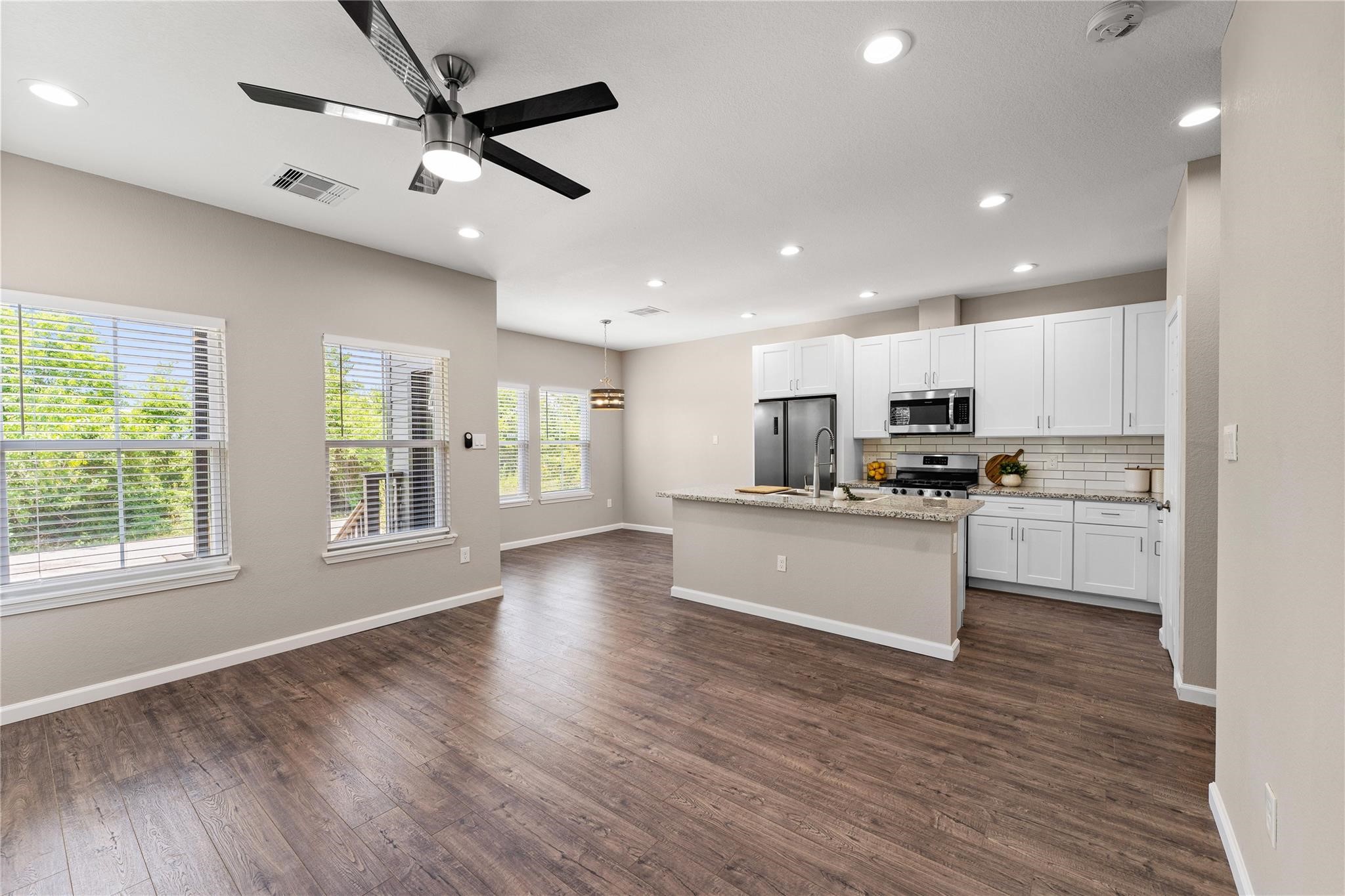 5307 Groveton Street B Property Photo 13