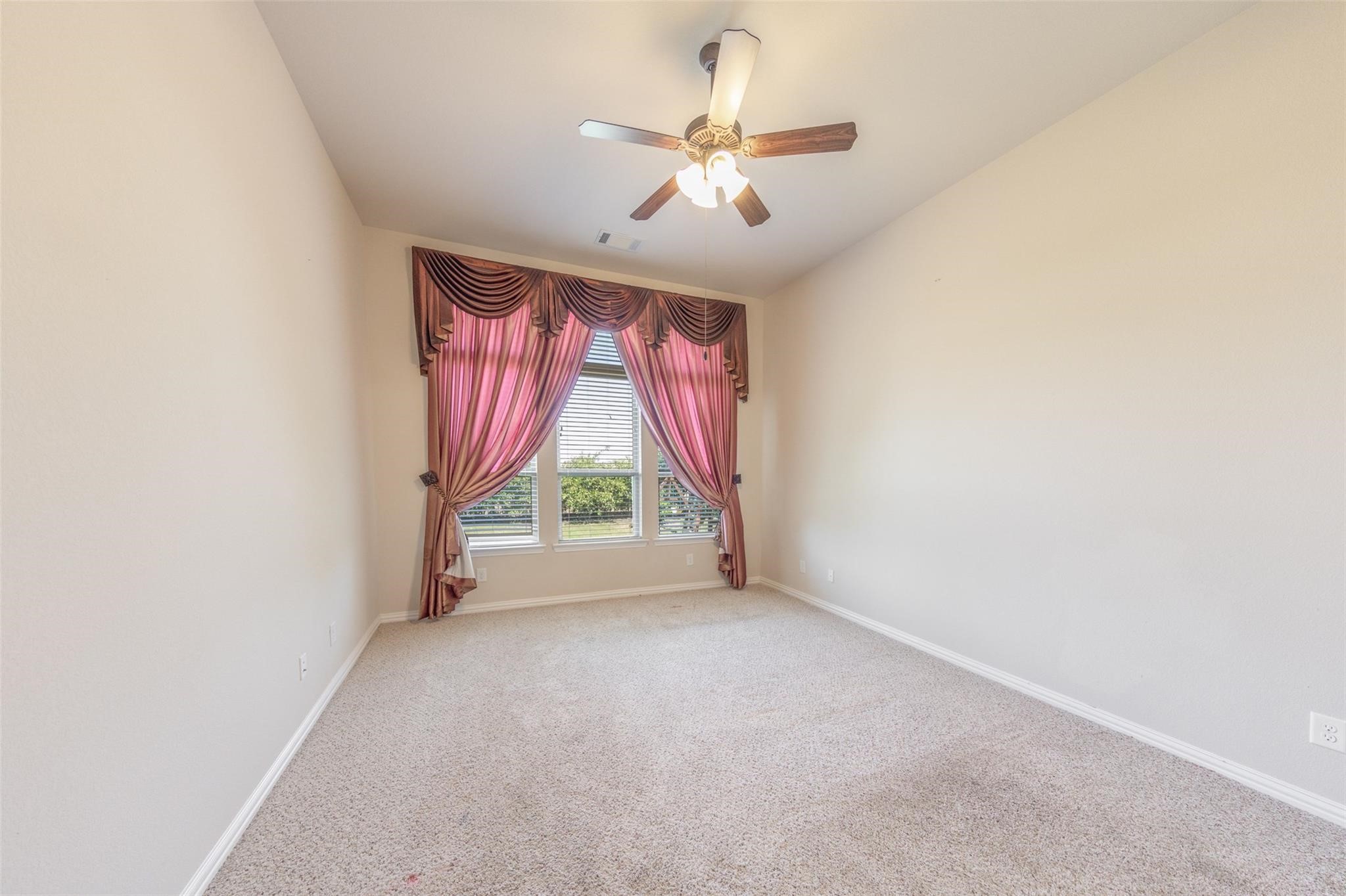 10406 Mossback Pine Road Property Photo 14