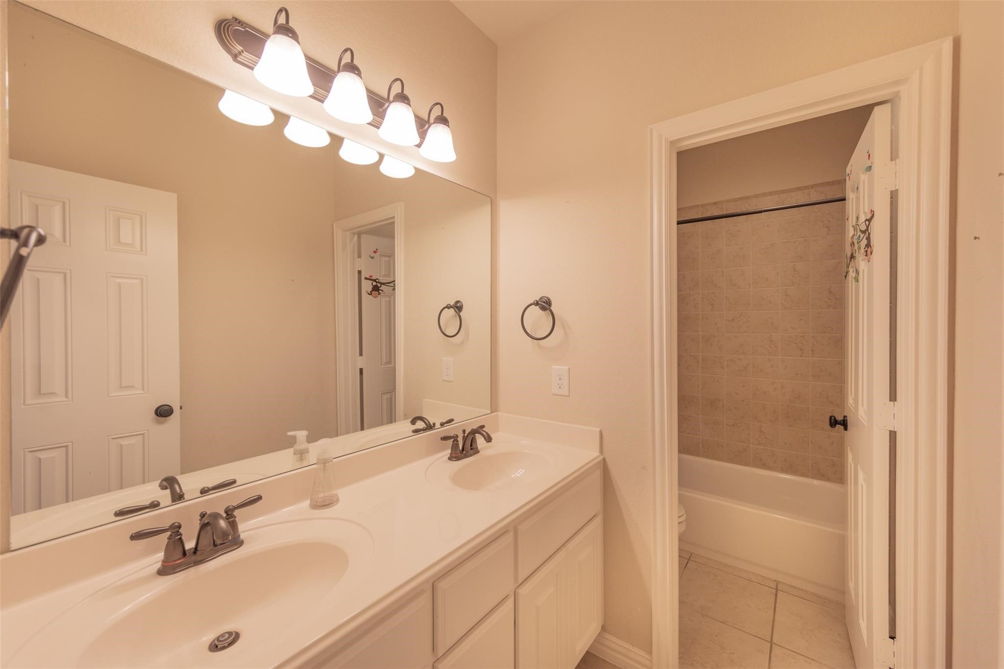 10406 Mossback Pine Road Property Photo 22
