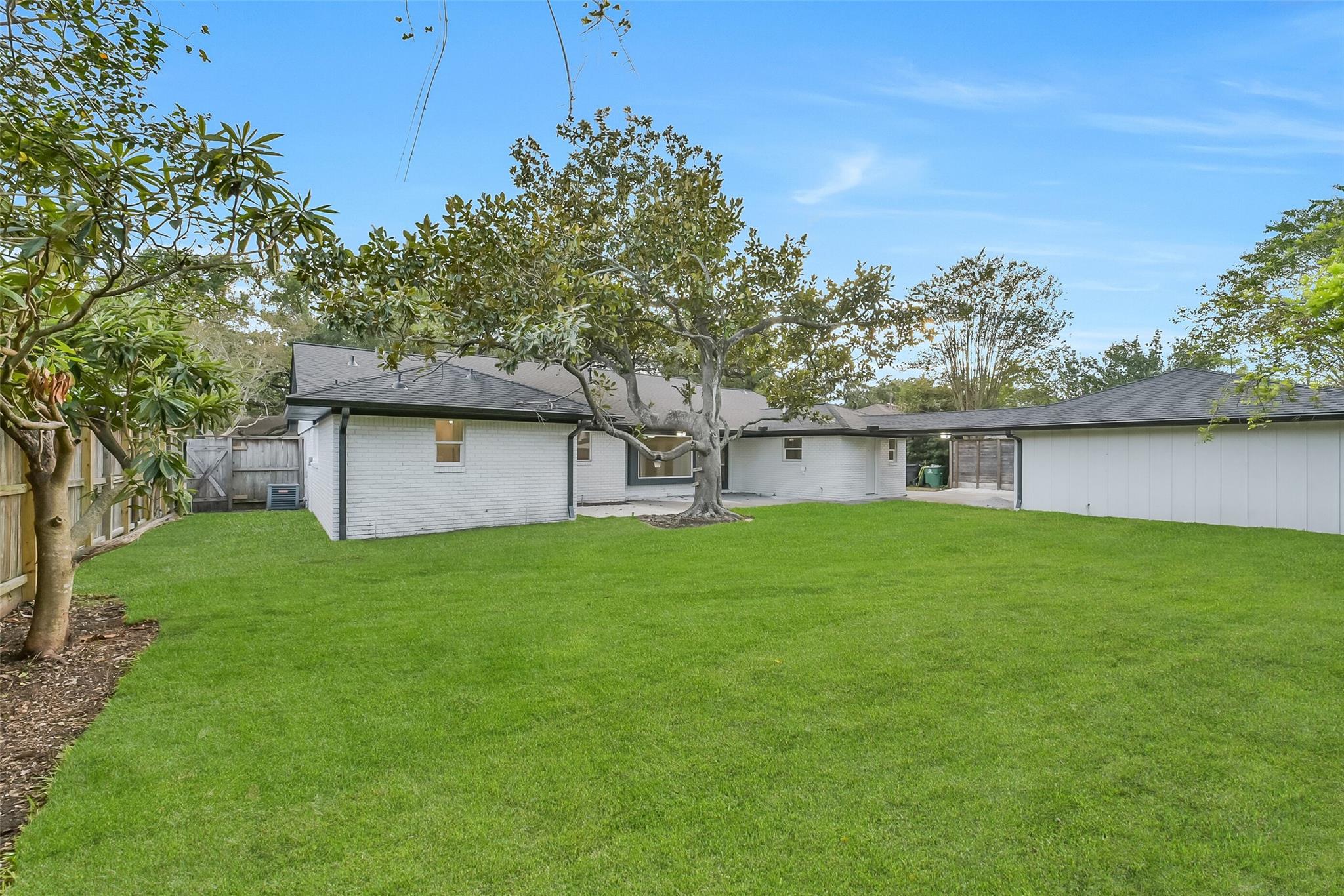 5318 Queensloch Drive Property Photo 10