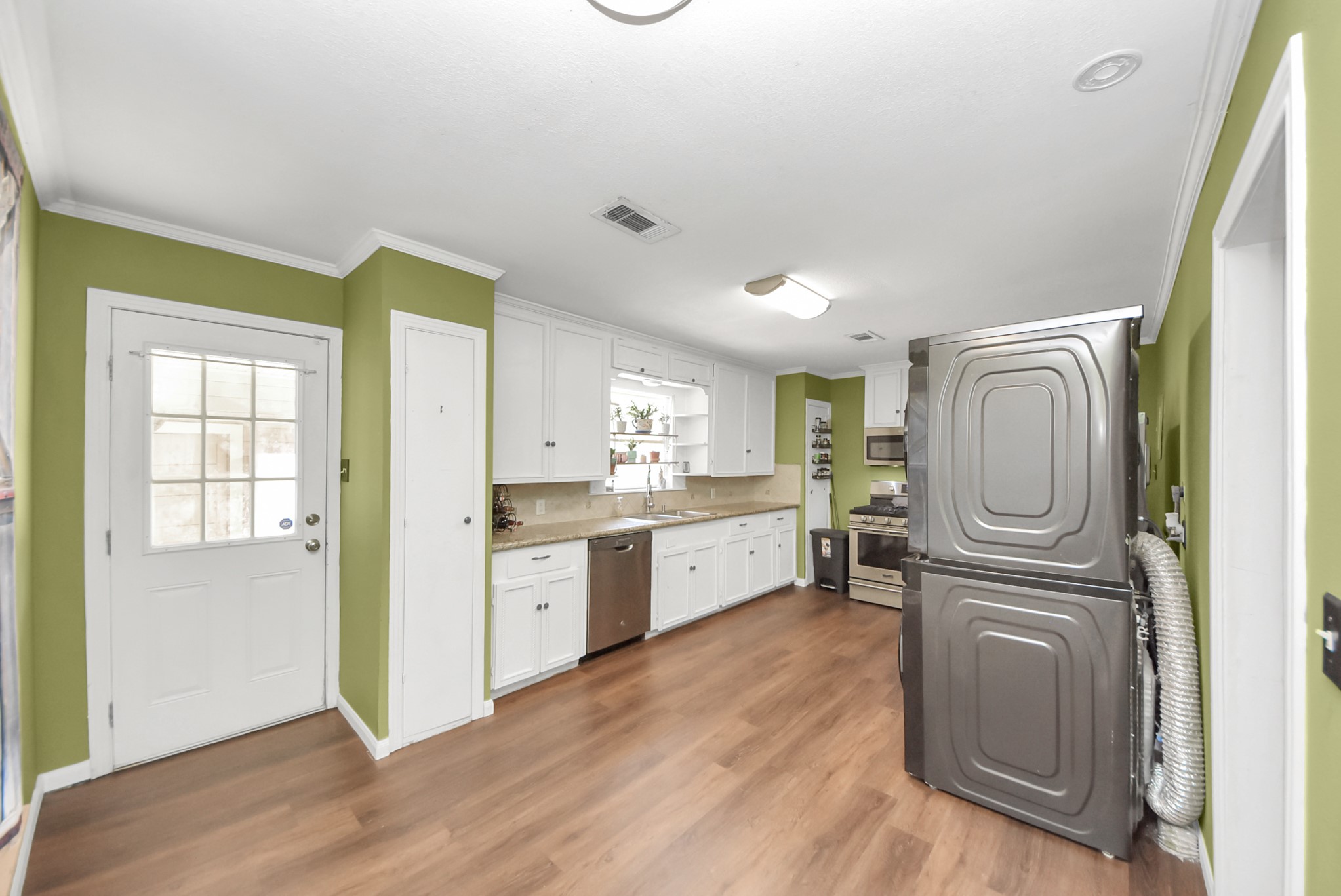 201 S Roosevelt Avenue Property Photo 12