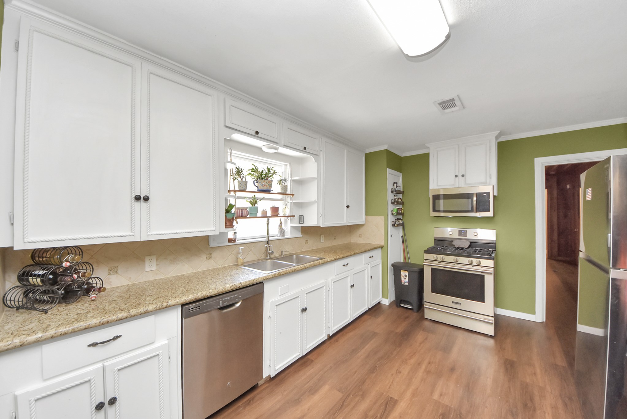 201 S Roosevelt Avenue Property Photo 14