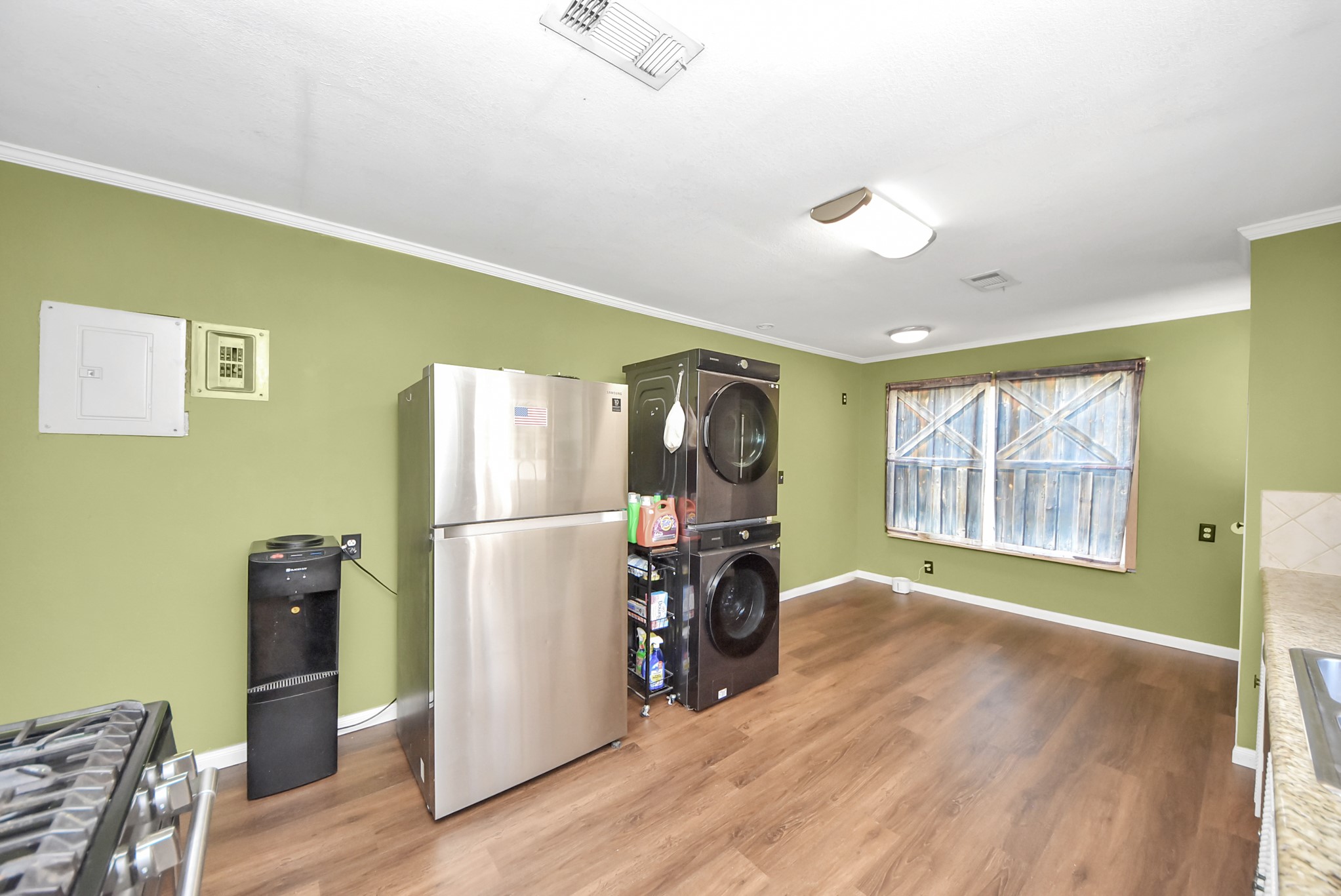 201 S Roosevelt Avenue Property Photo 17