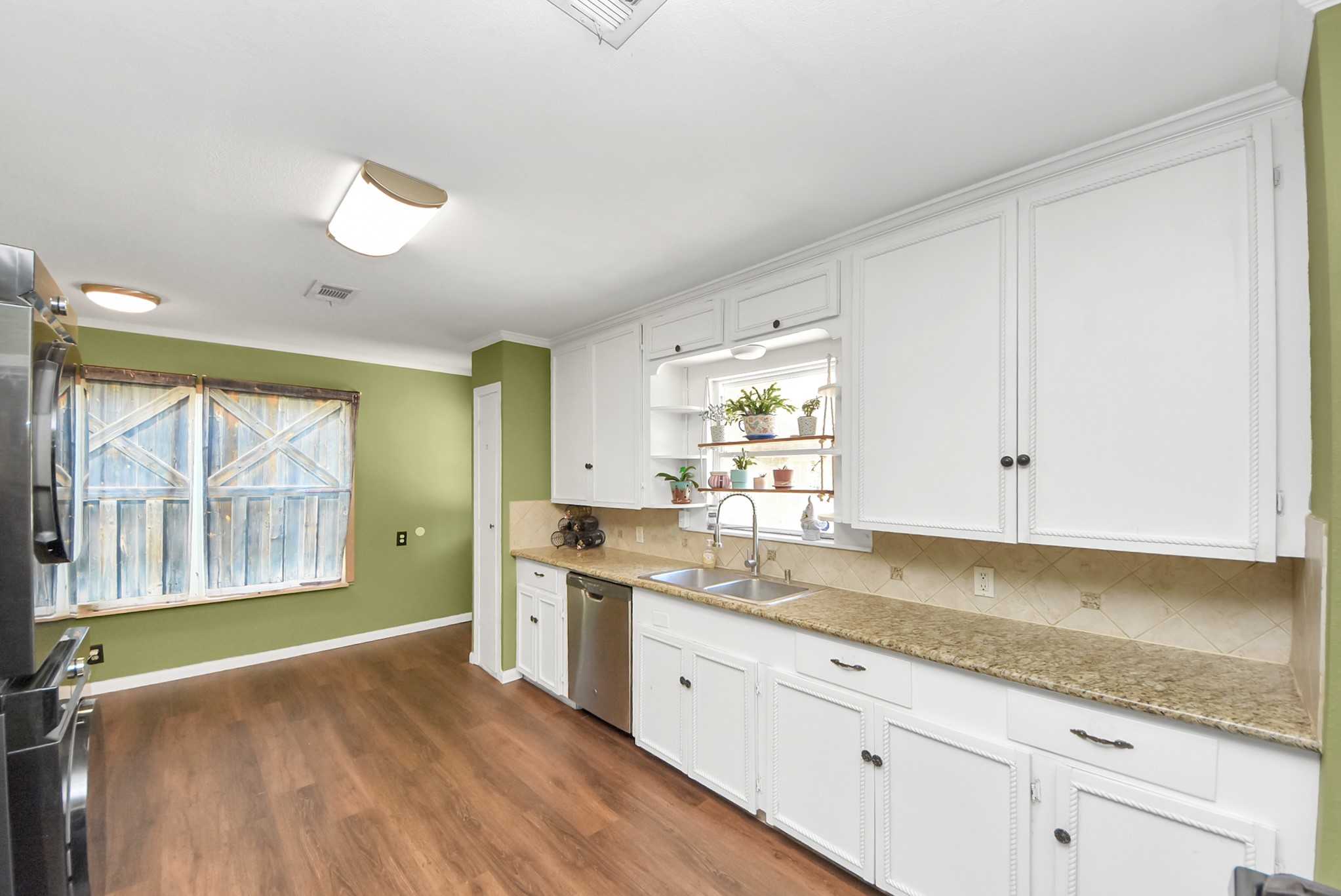 201 S Roosevelt Avenue Property Photo 19