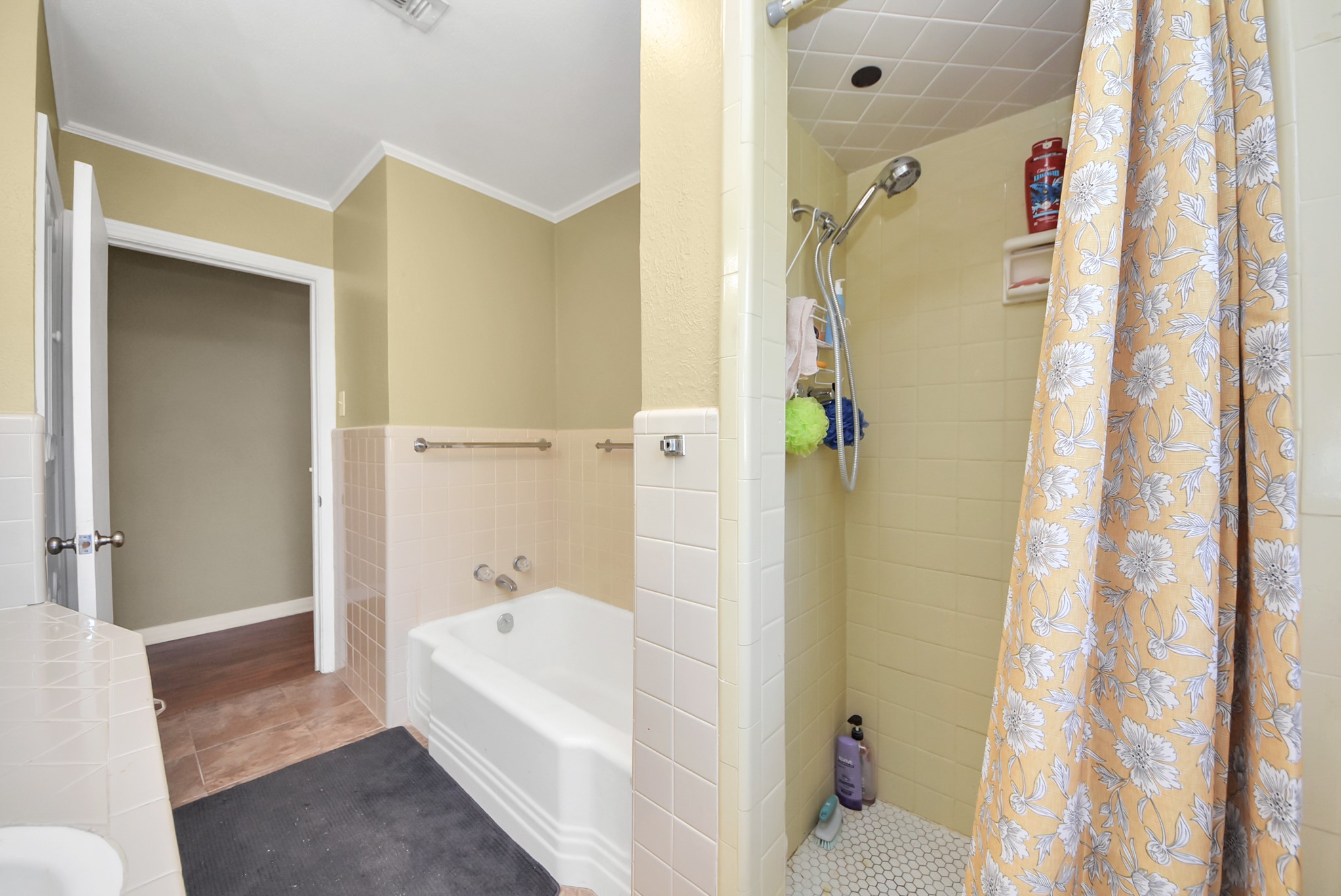 201 S Roosevelt Avenue Property Photo 28