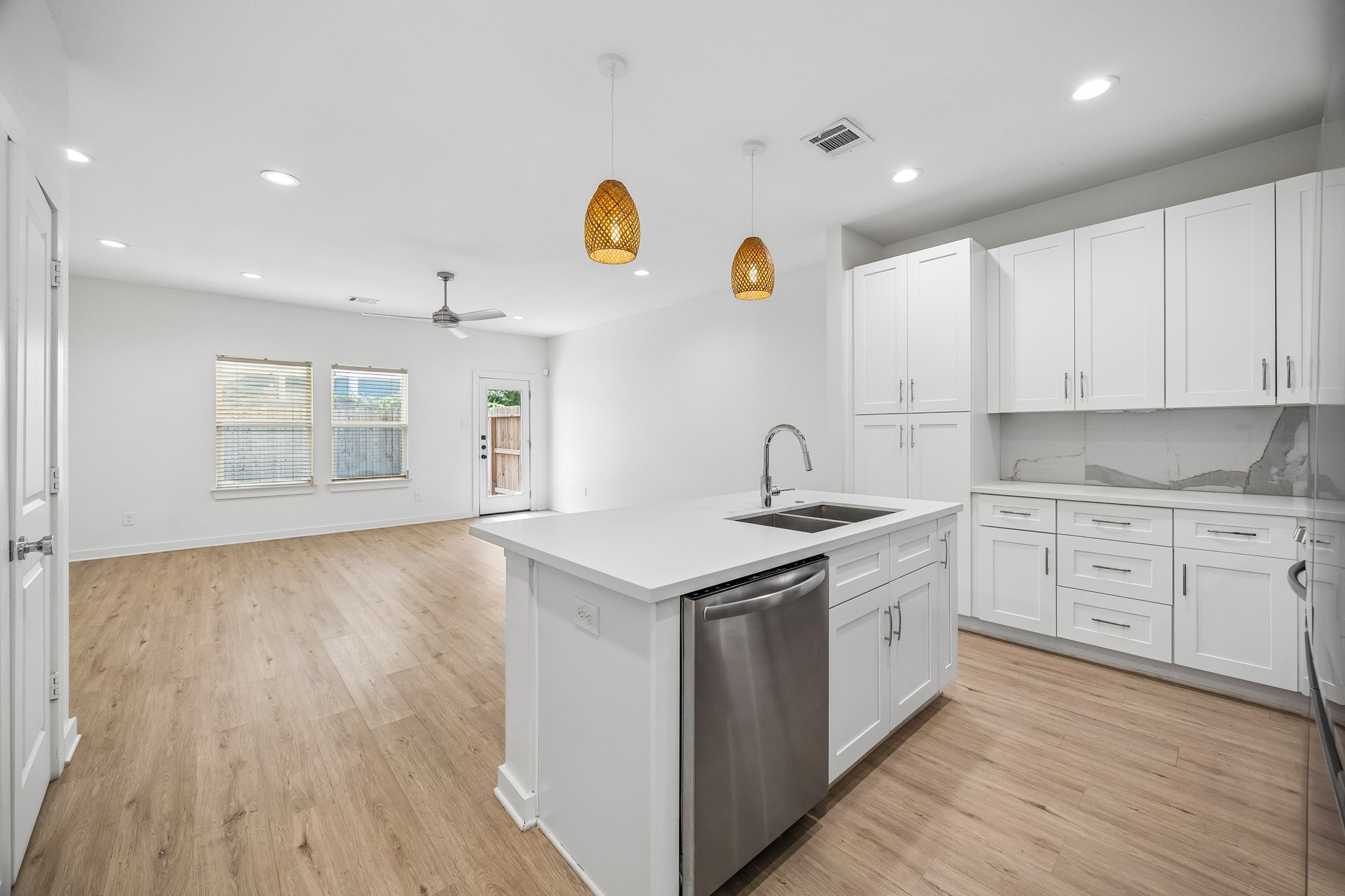 5710 Elysian Street Property Photo 8
